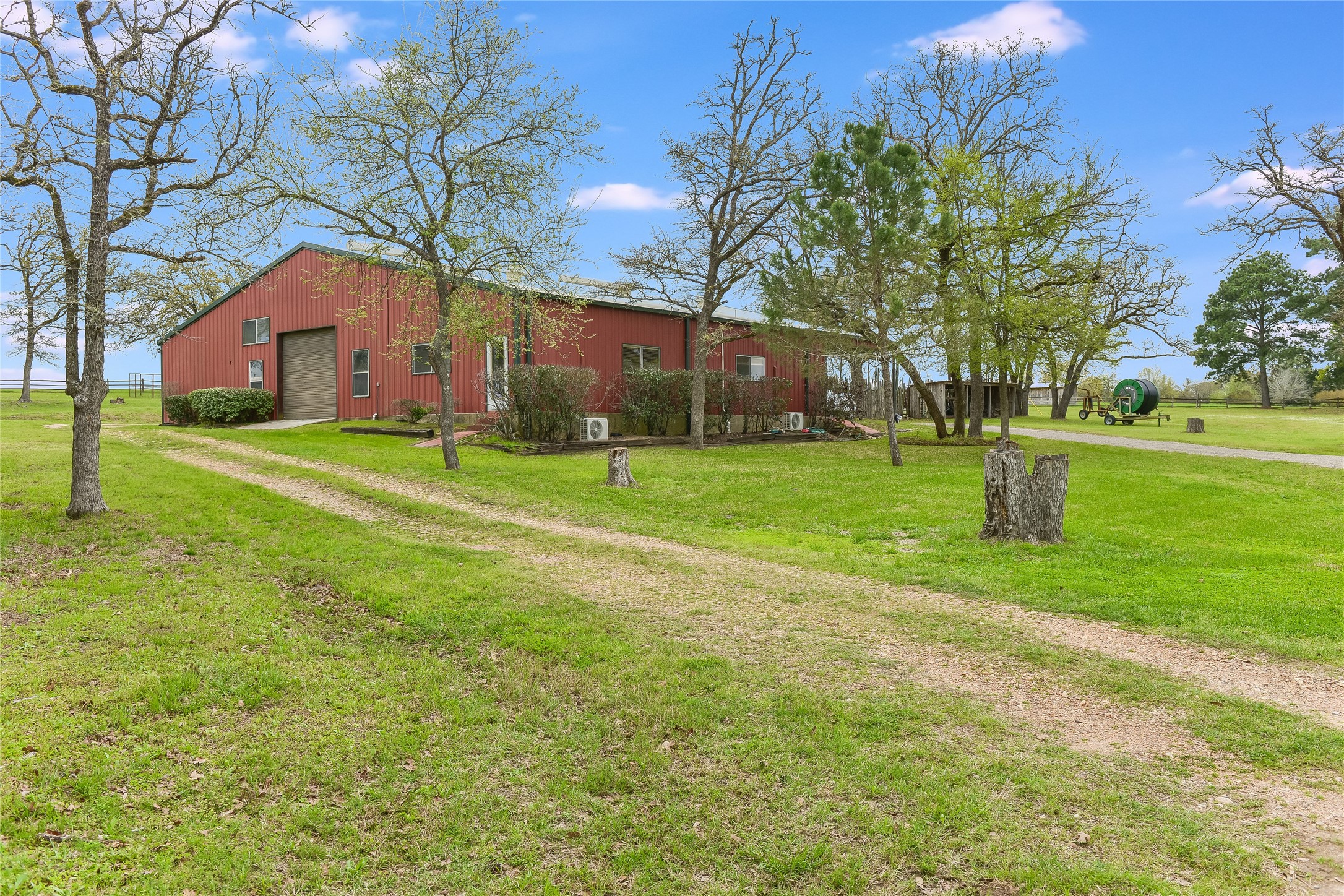 main property photo 13