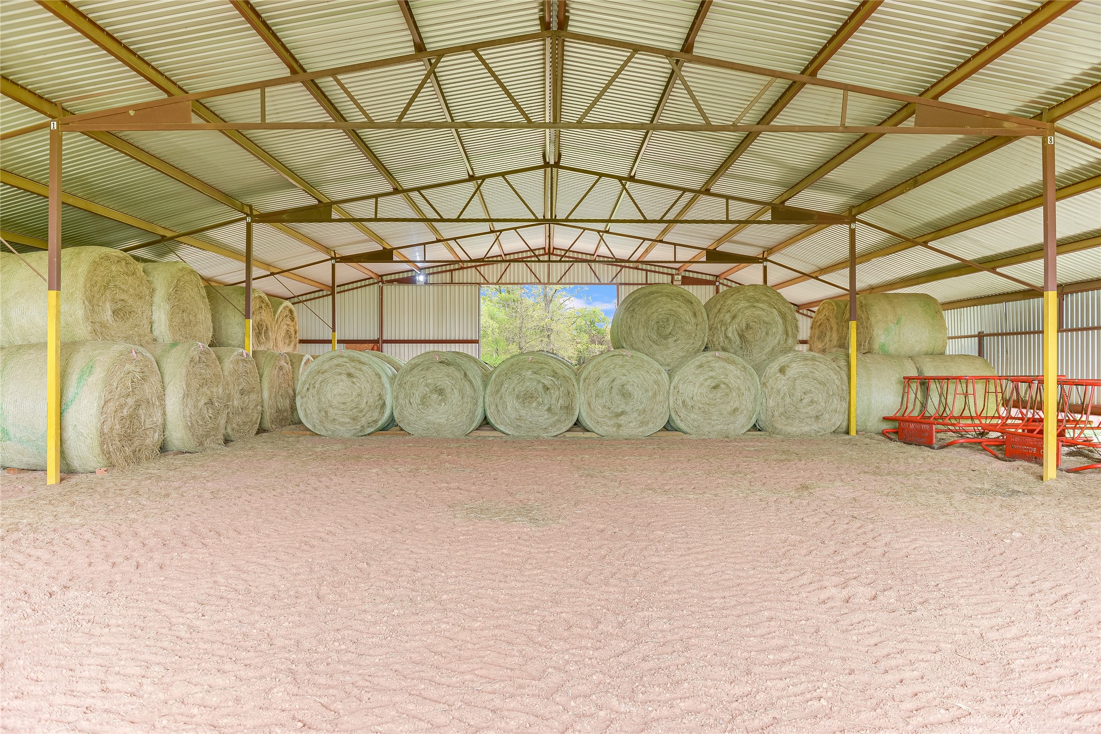 main property photo 17