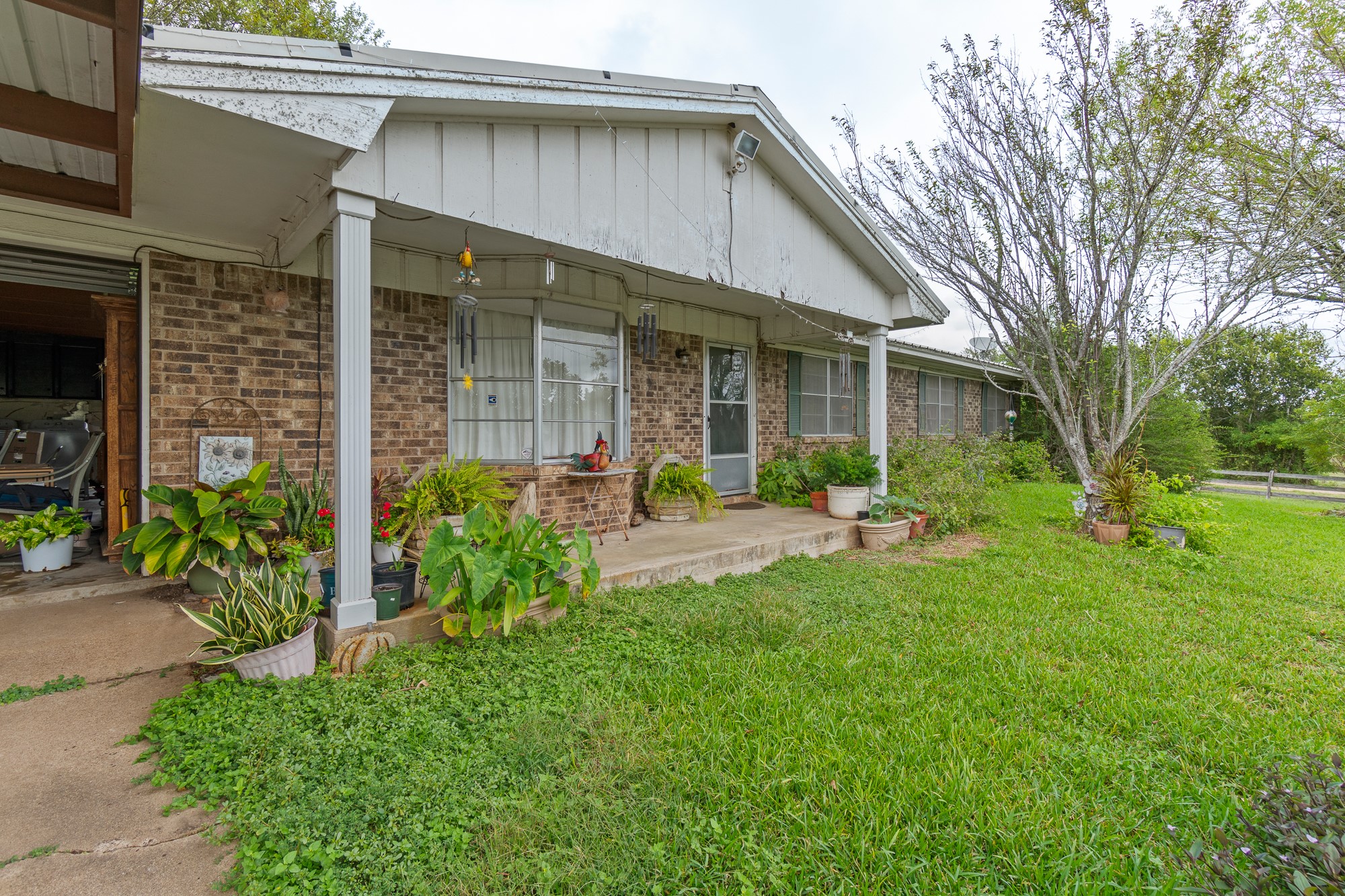 main property photo 10