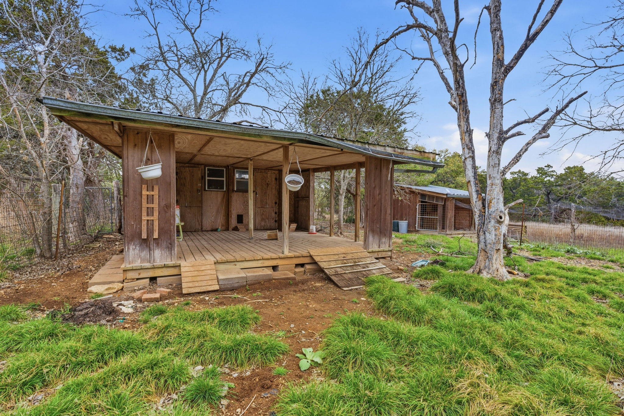 main property photo 27