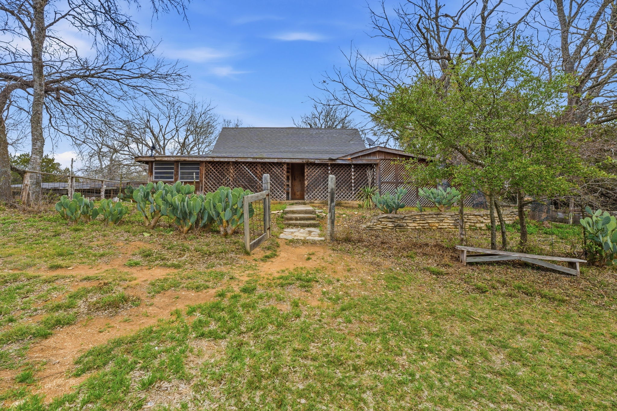 main property photo 34