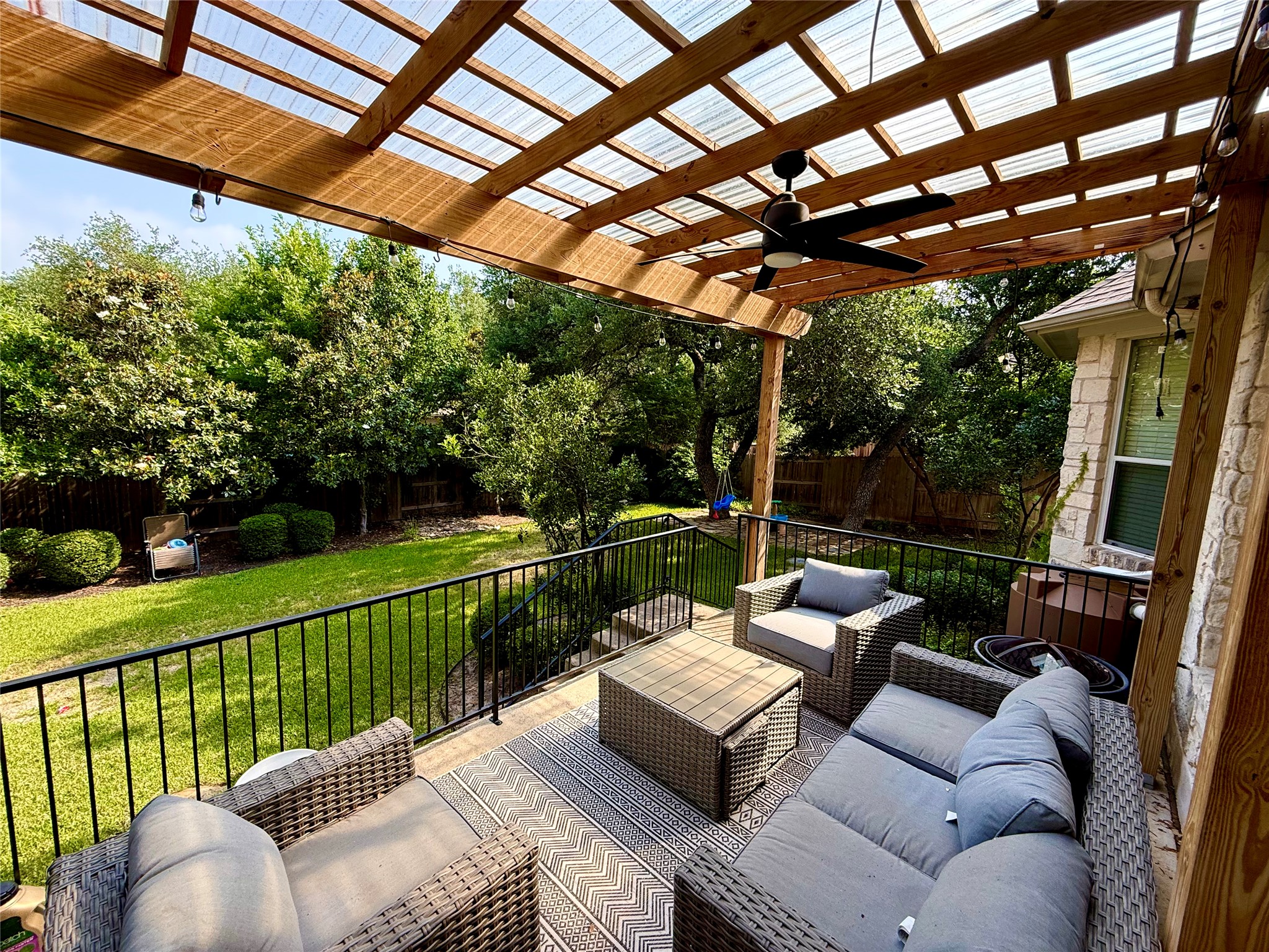 main property photo 22