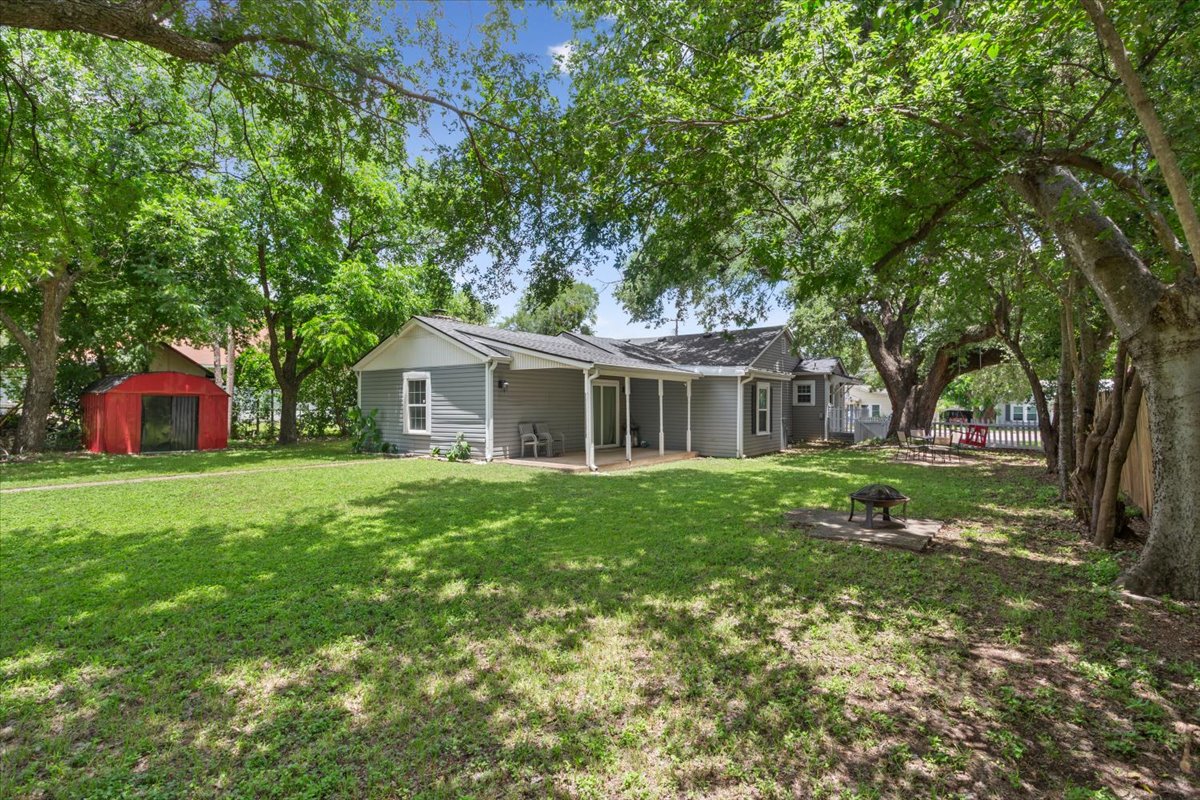main property photo 31