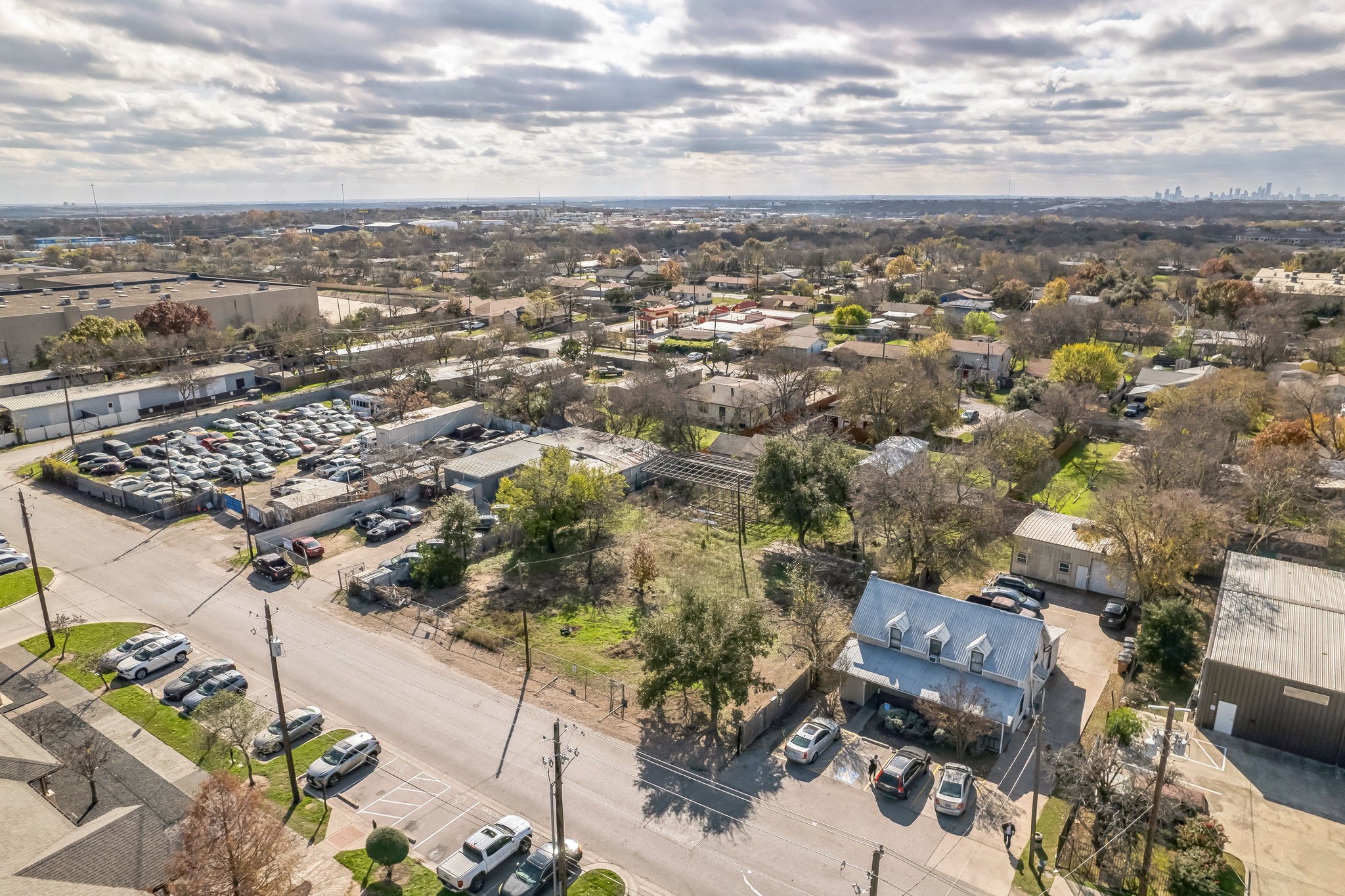 main property photo 11
