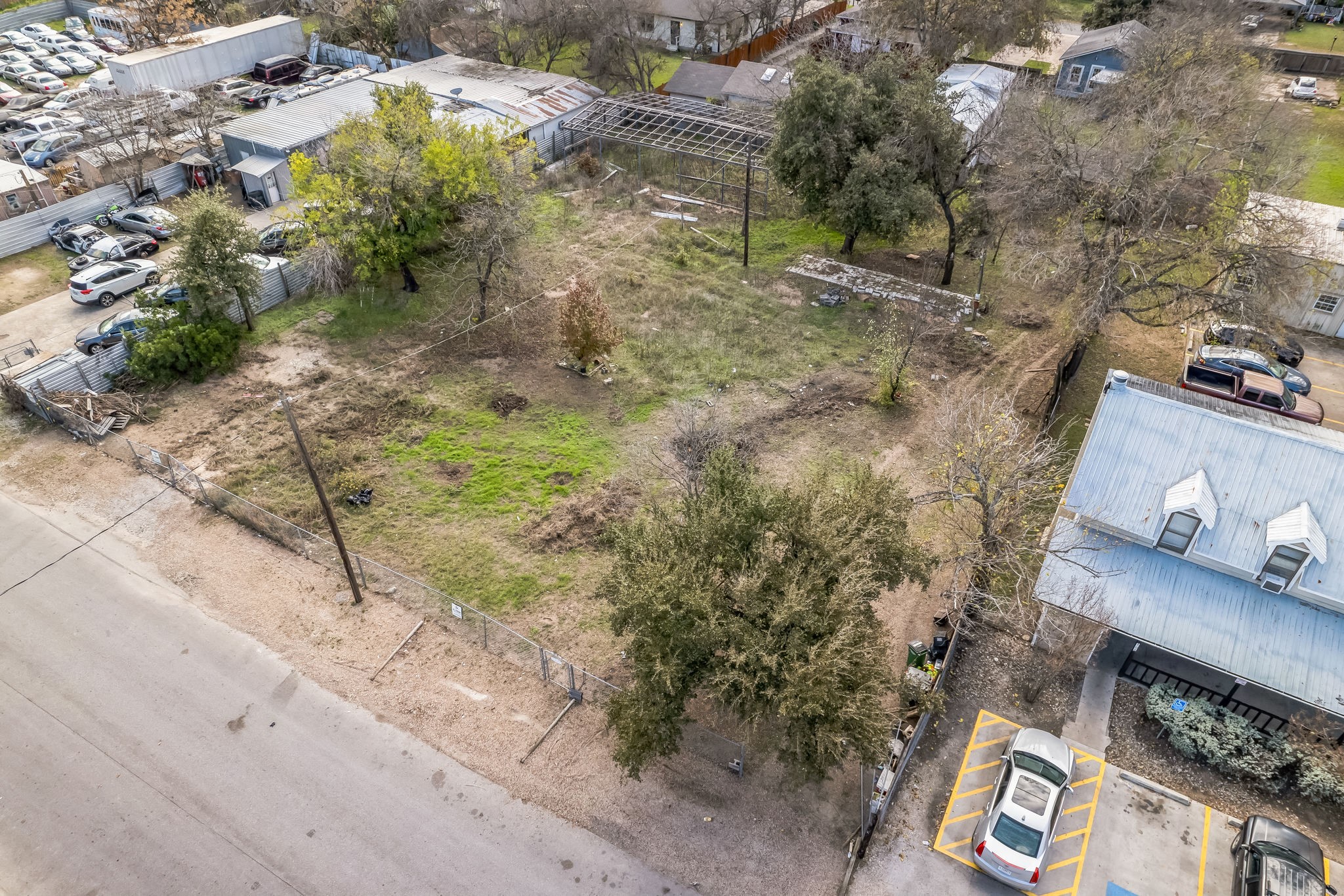 main property photo 17