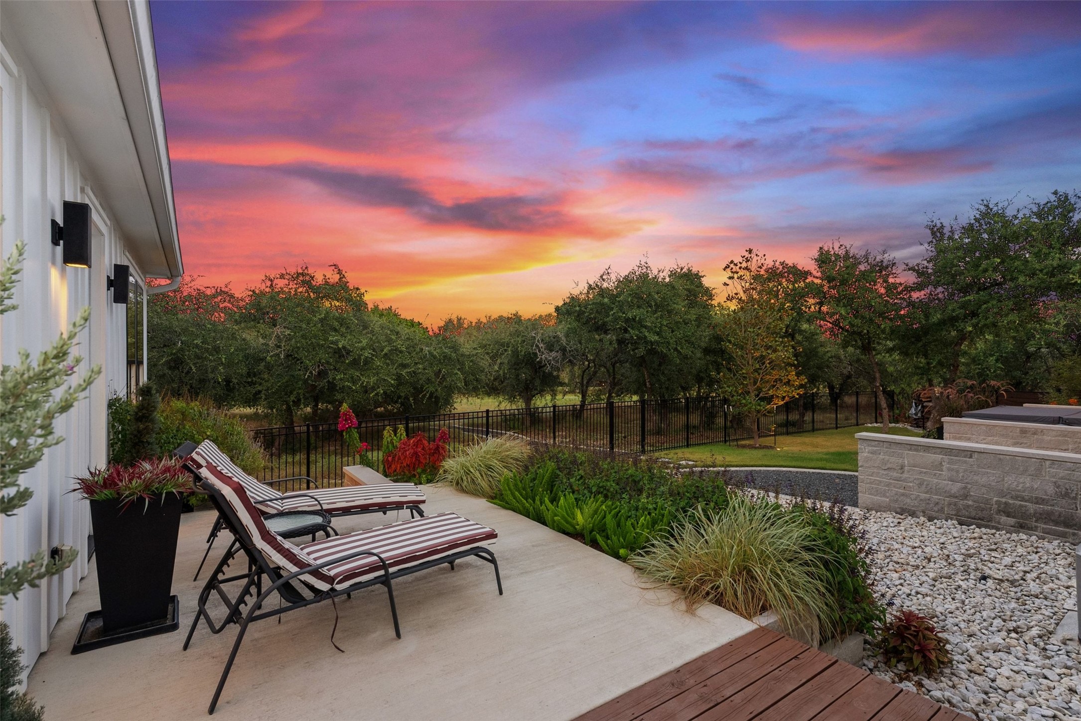 main property photo 39