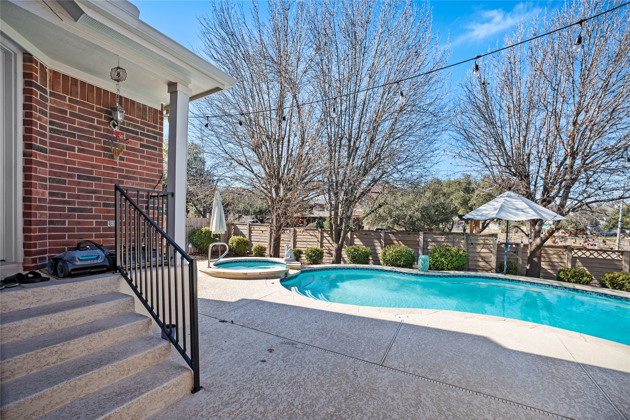 main property photo 26