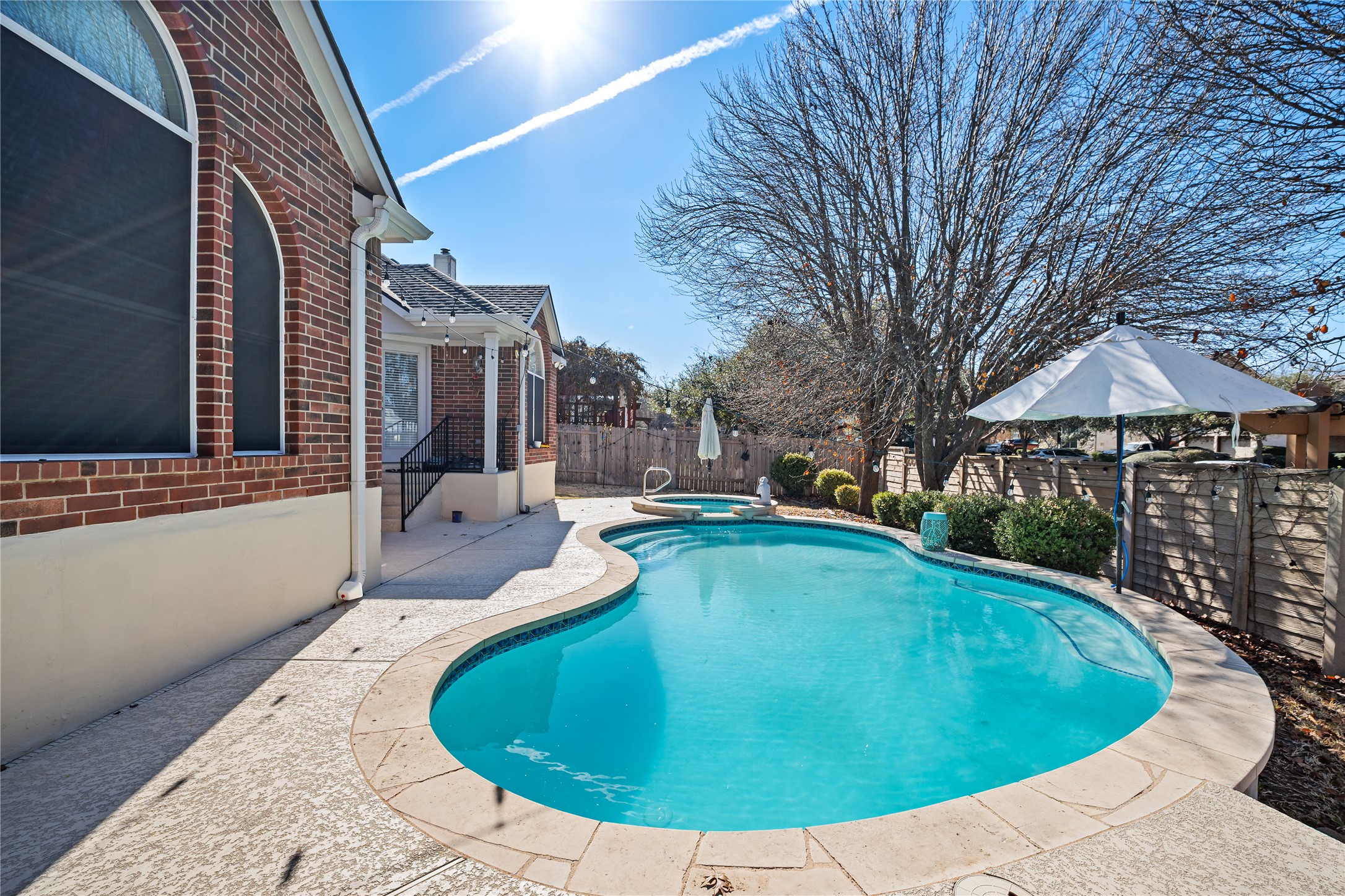 main property photo 31
