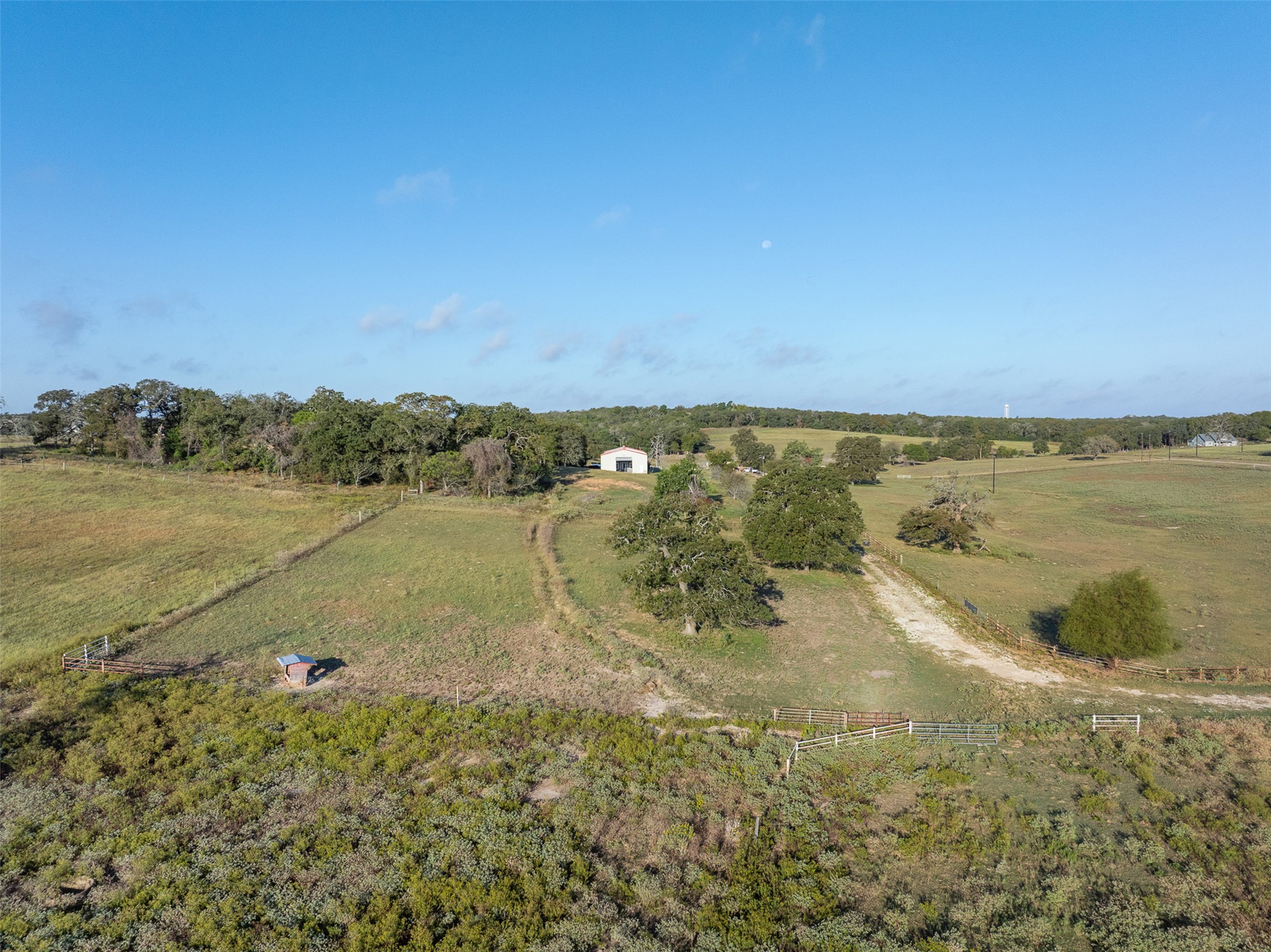 main property photo 11