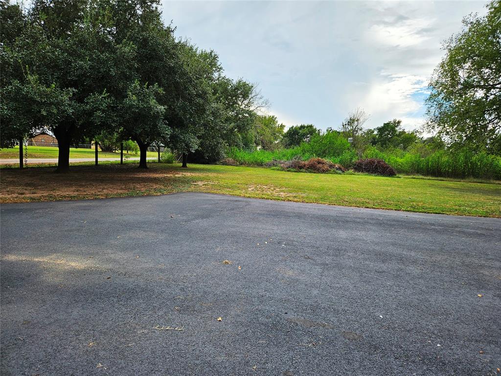 main property photo 17