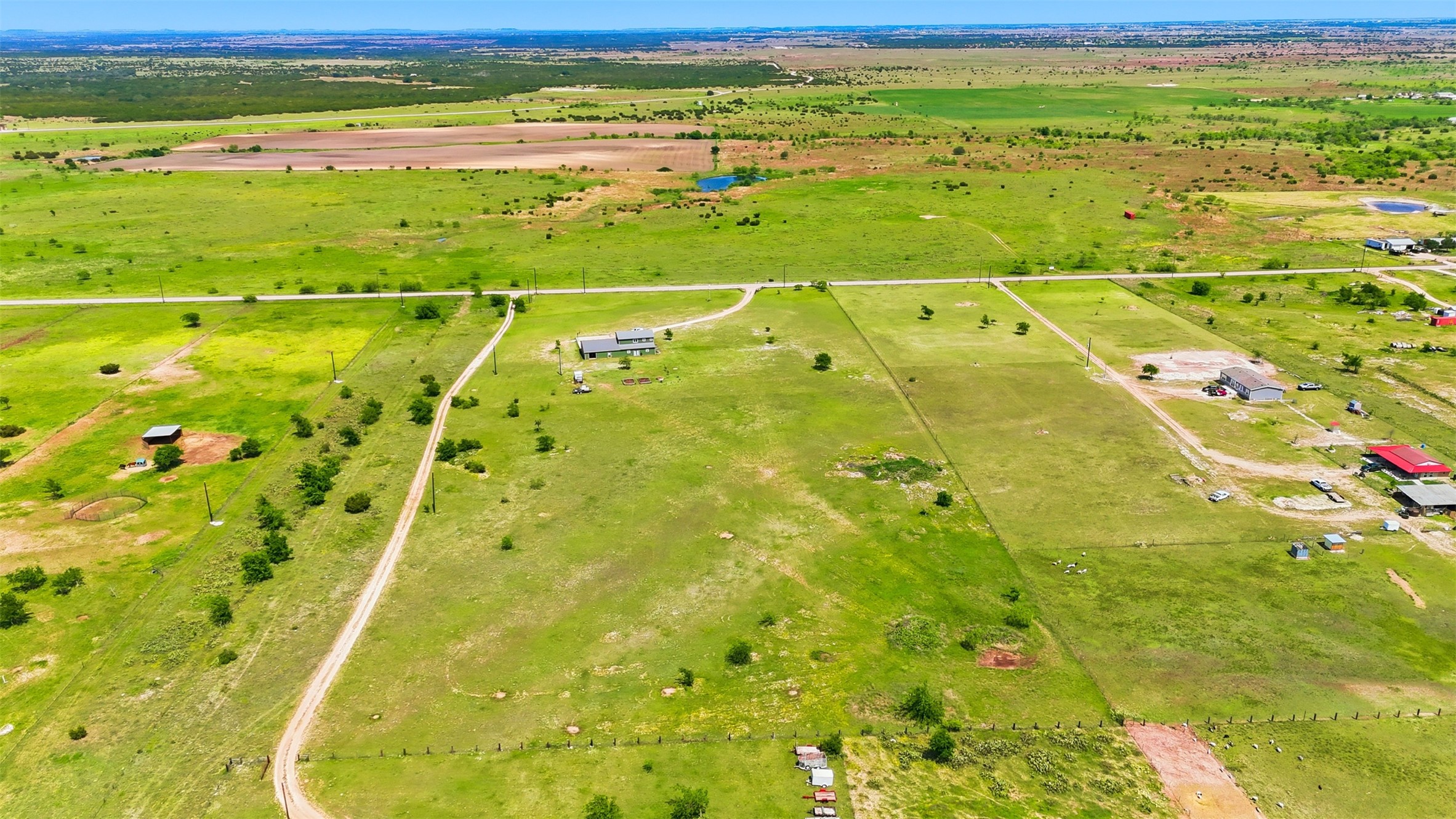 main property photo 39
