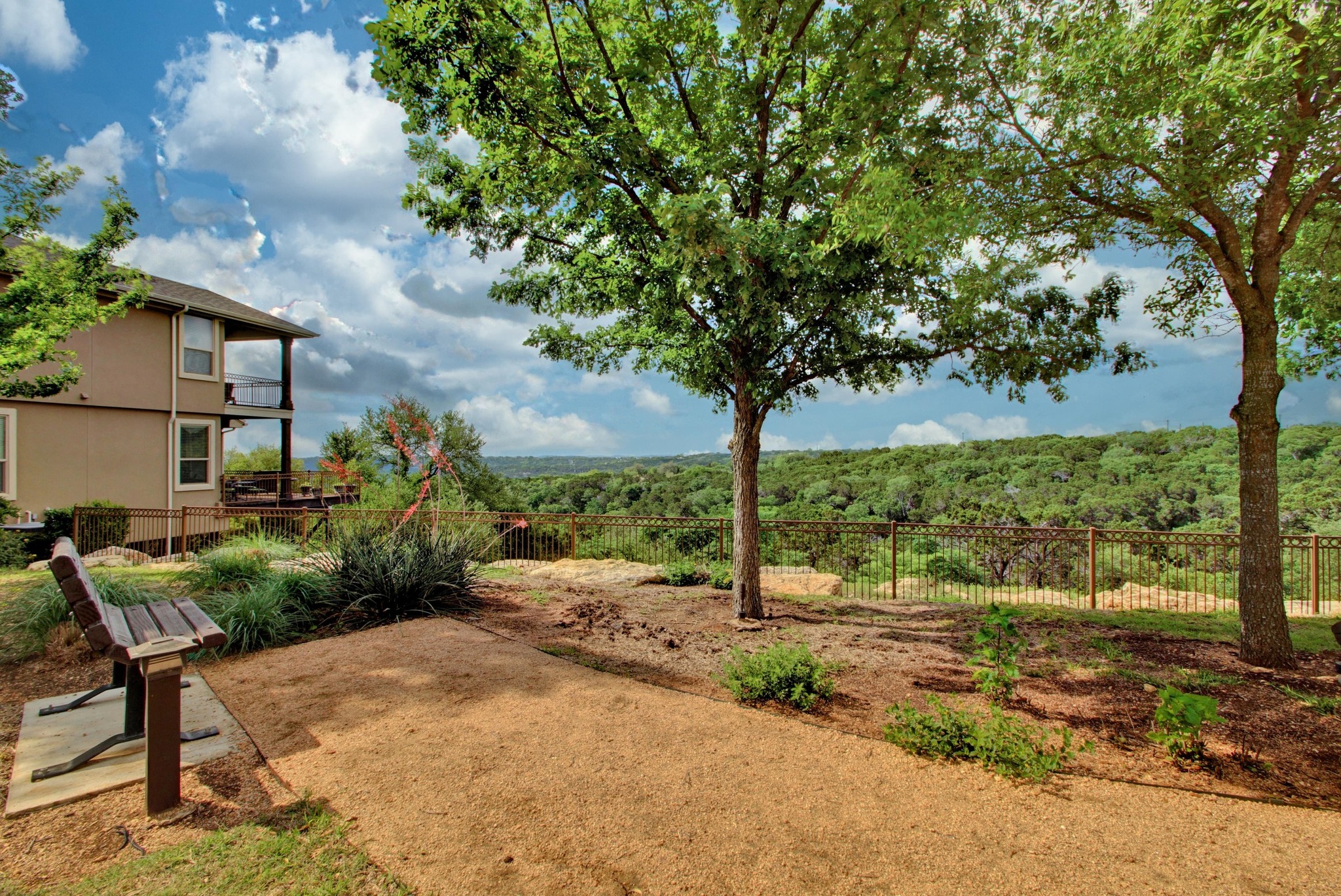 main property photo 32