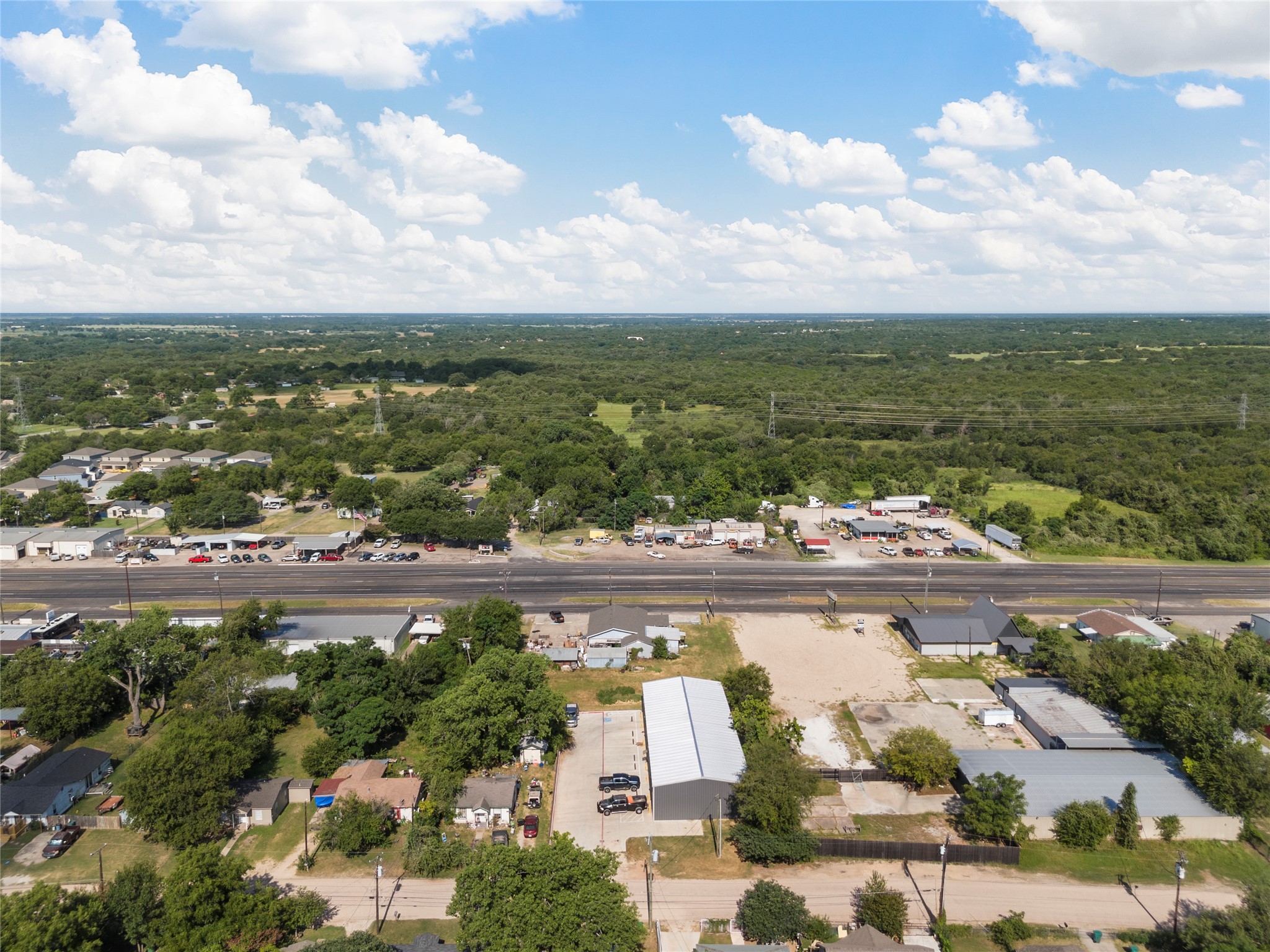 main property photo 4