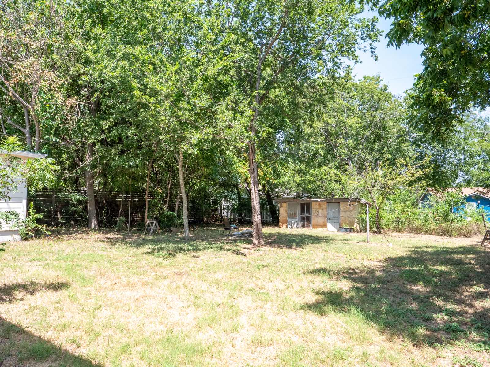 main property photo 19