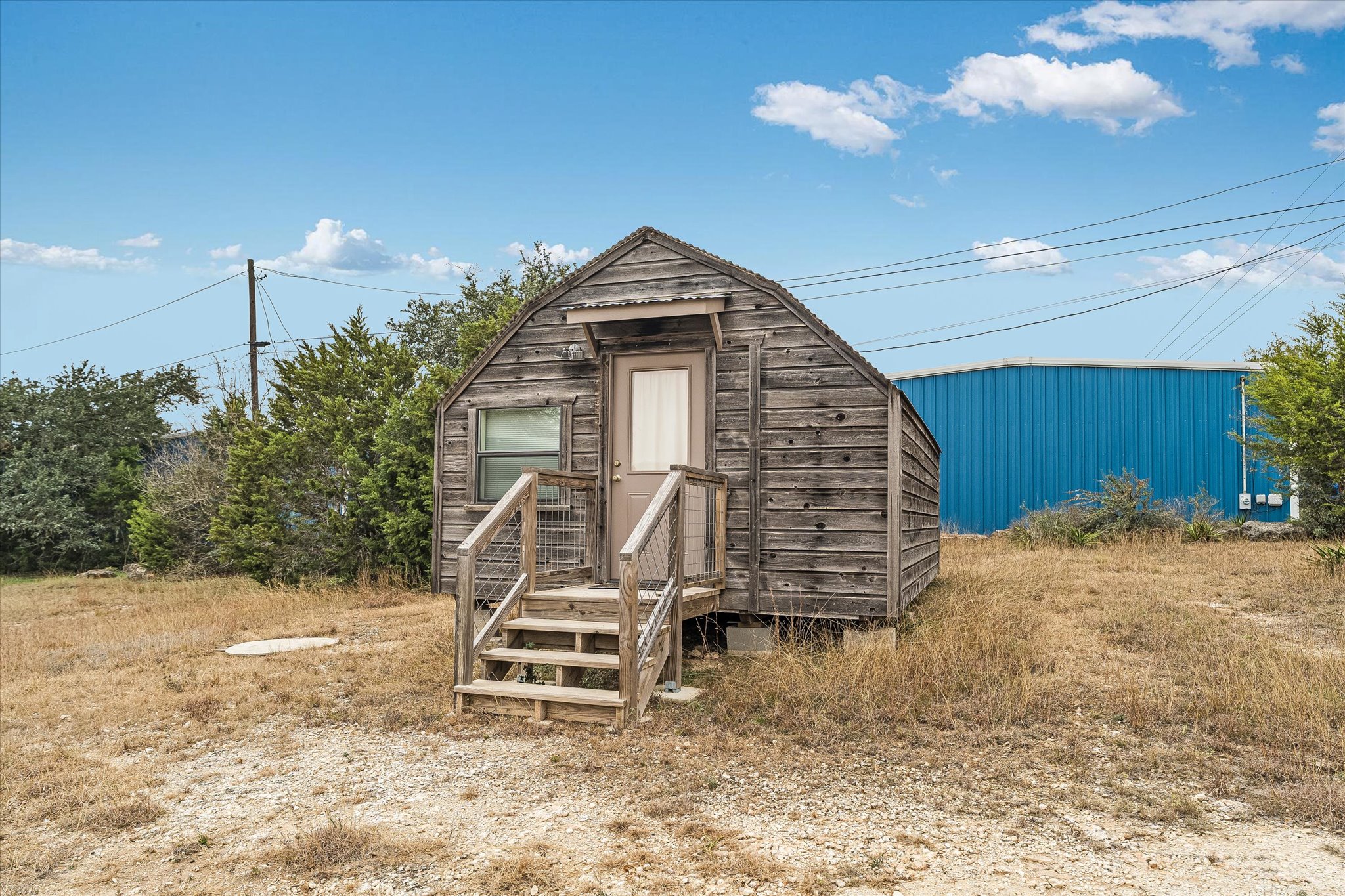 main property photo 18