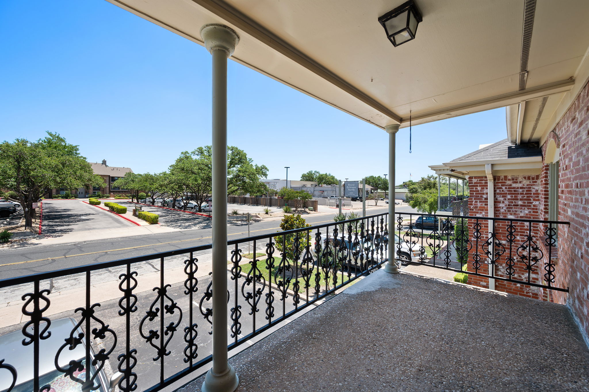 main property photo 12