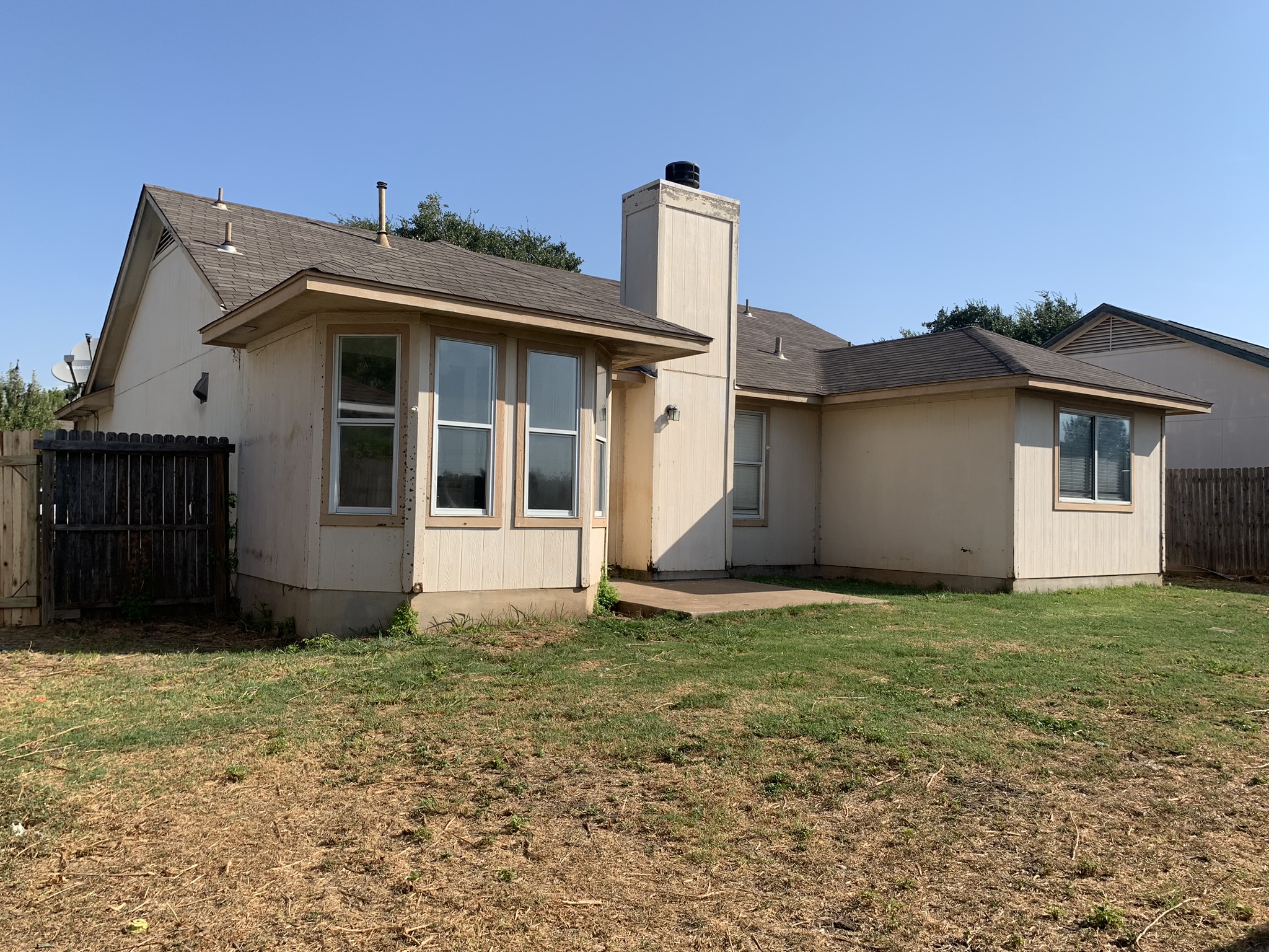main property photo 19