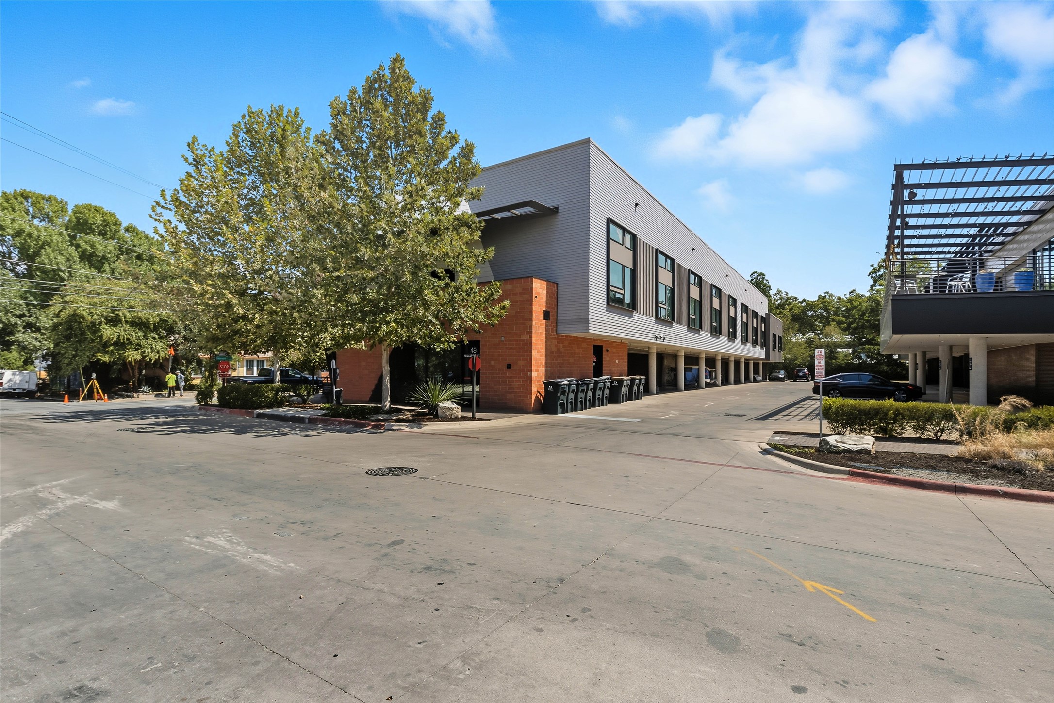 main property photo 20