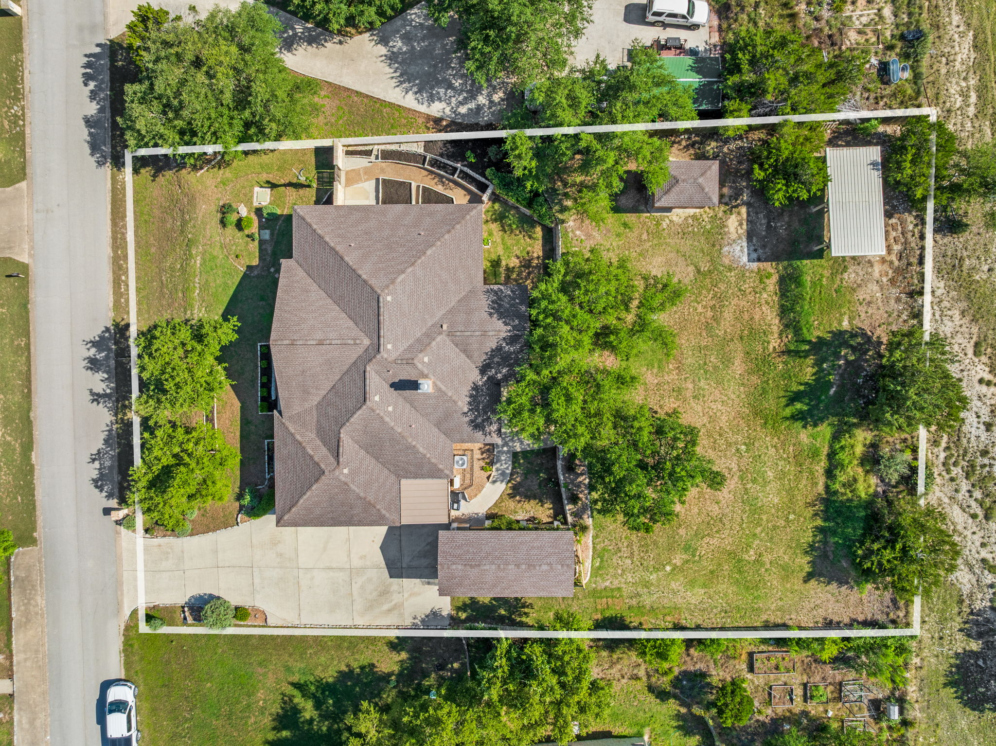 main property photo 29