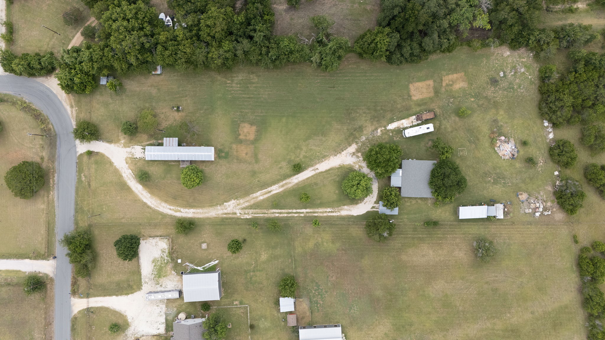 main property photo 13