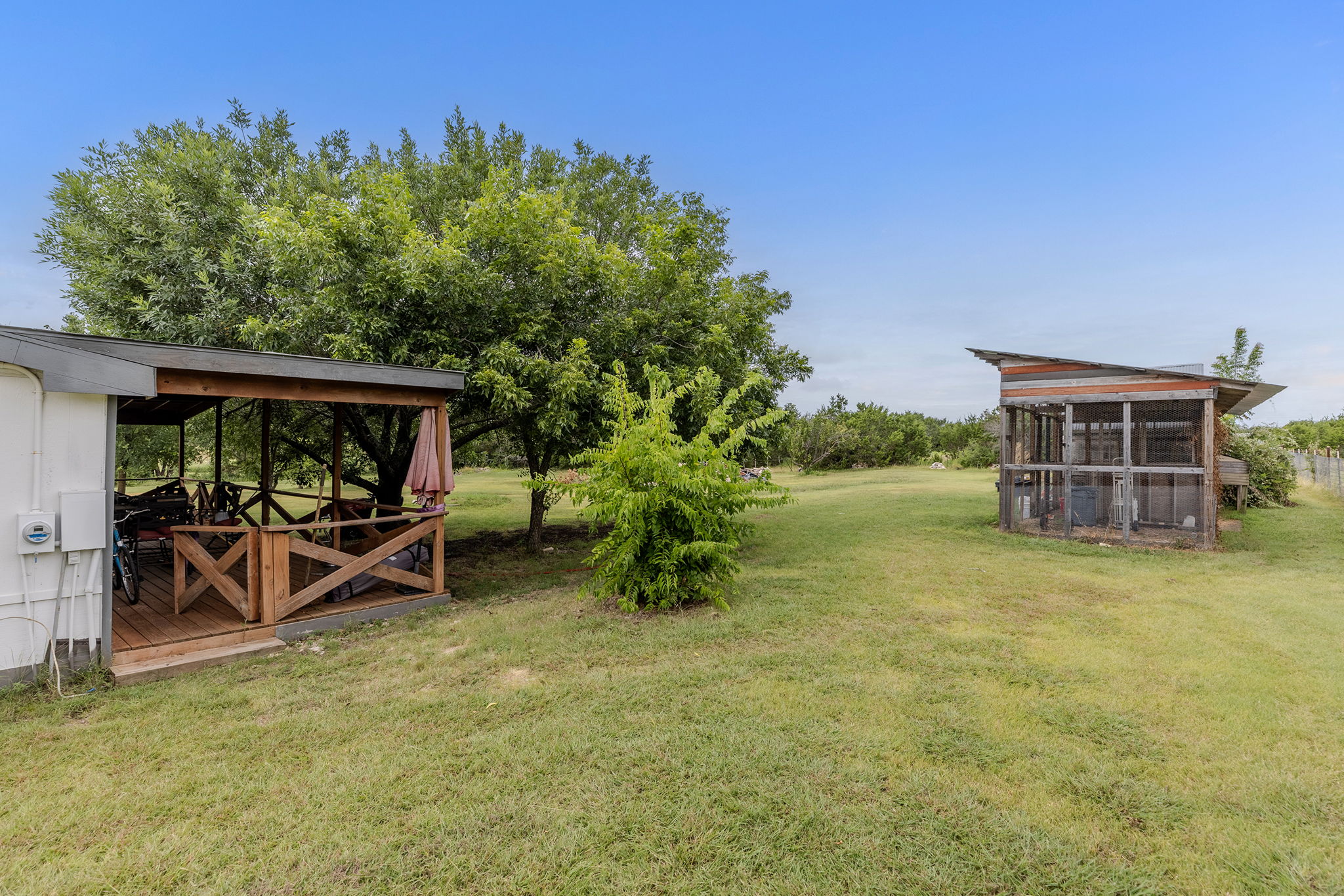main property photo 6