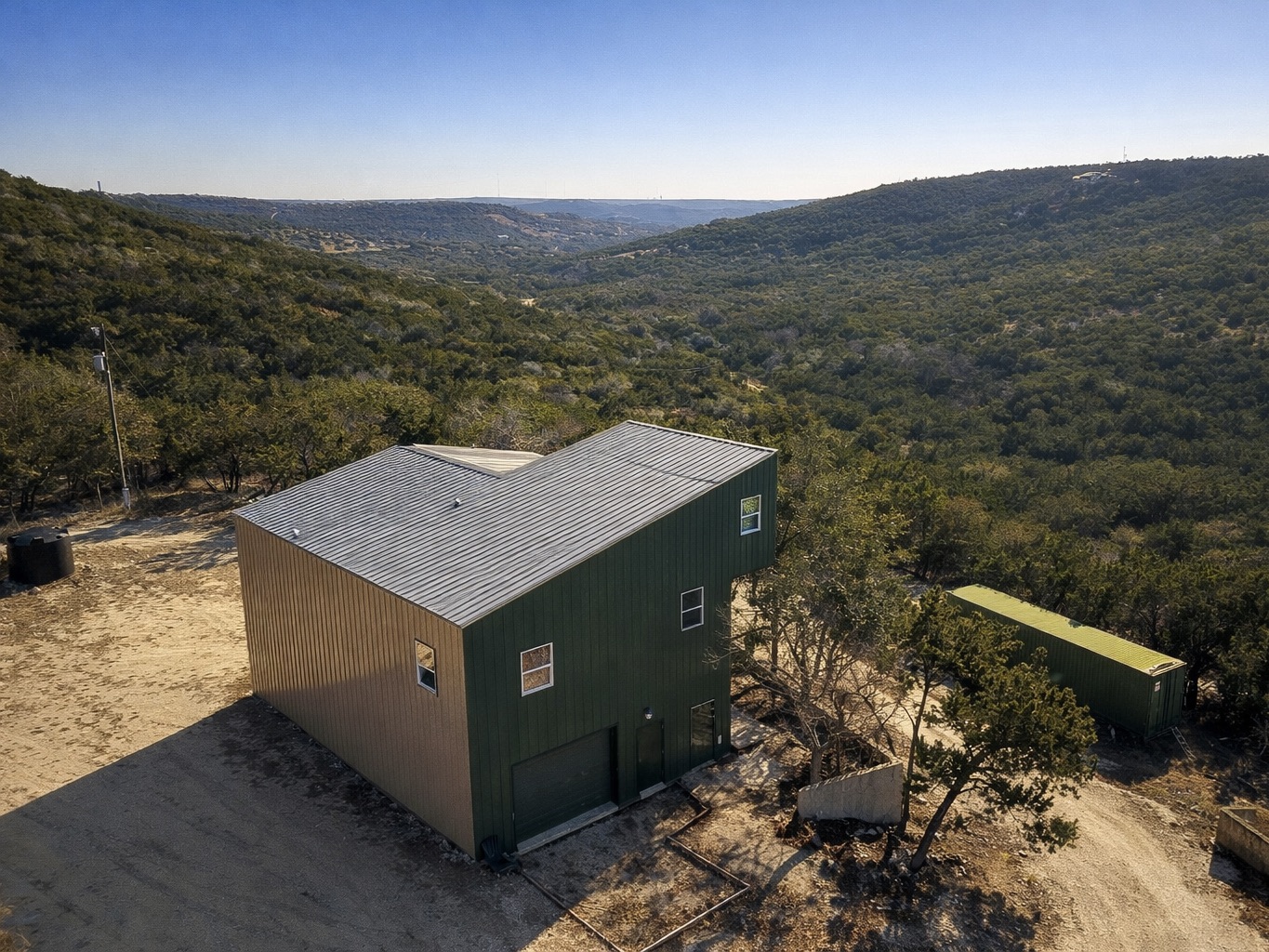 main property photo 6