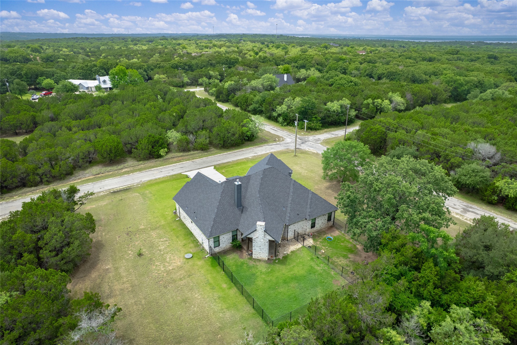 main property photo 34