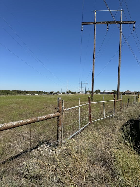 main property photo 4