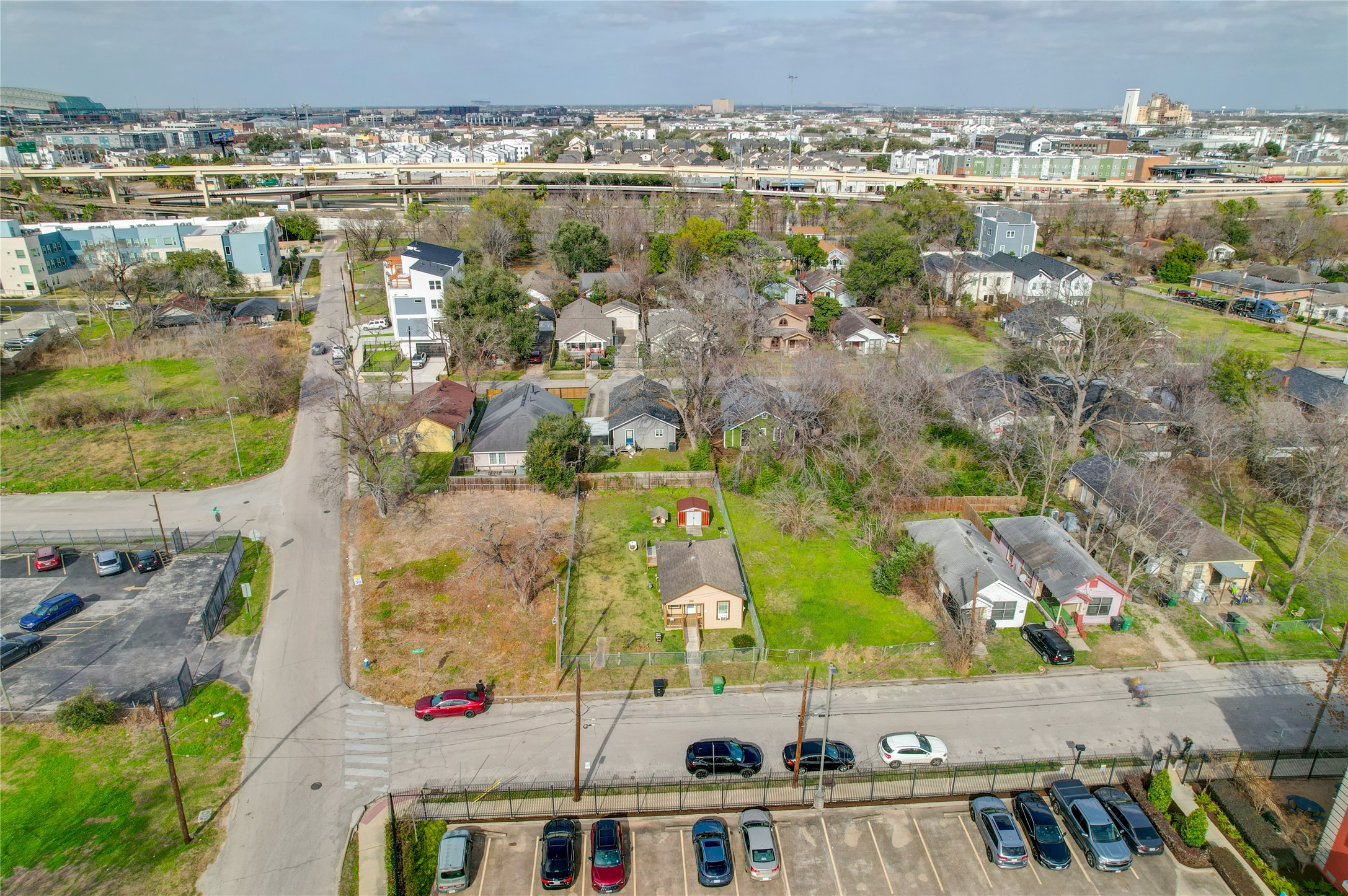 main property photo 6