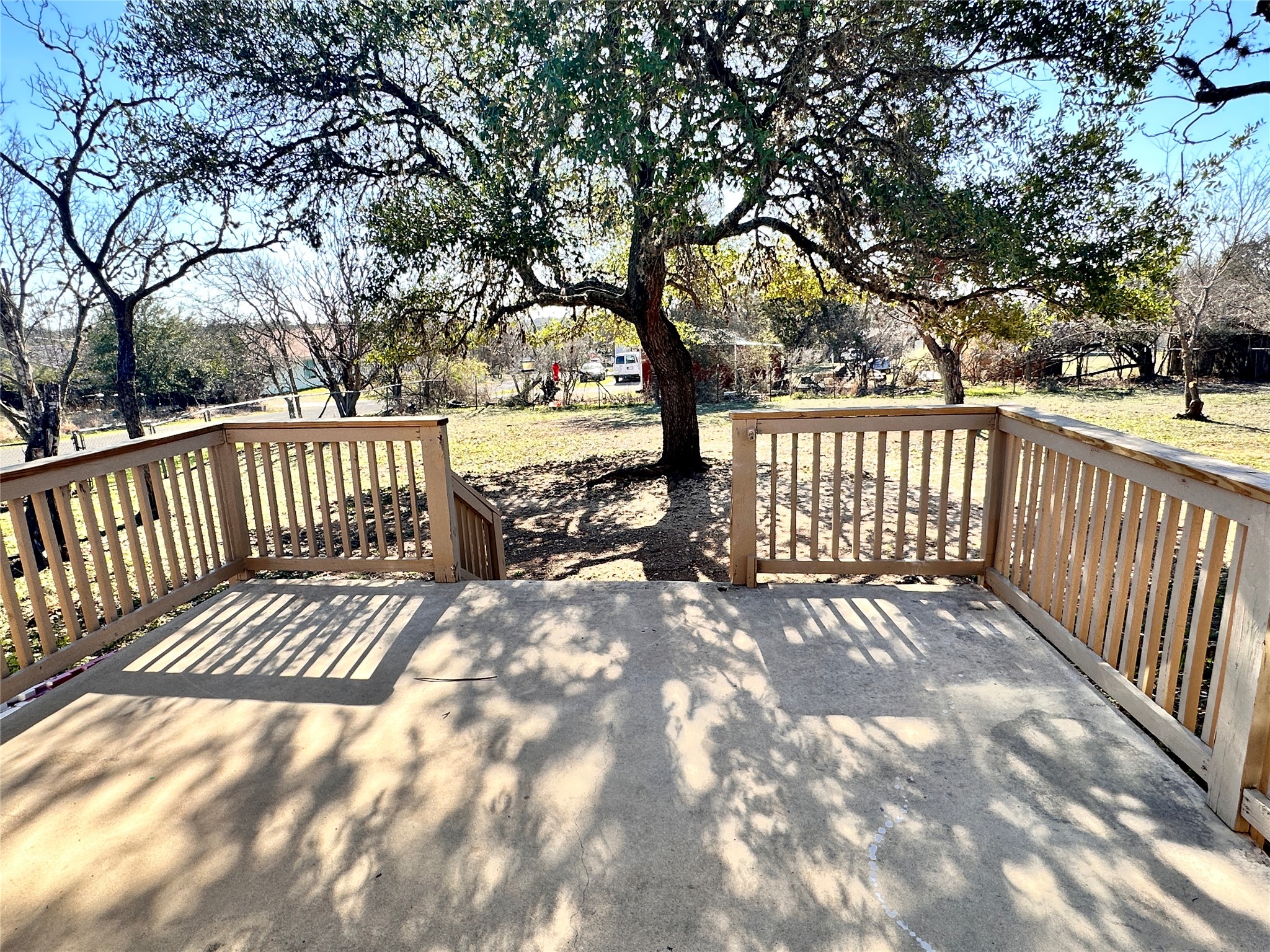 main property photo 30