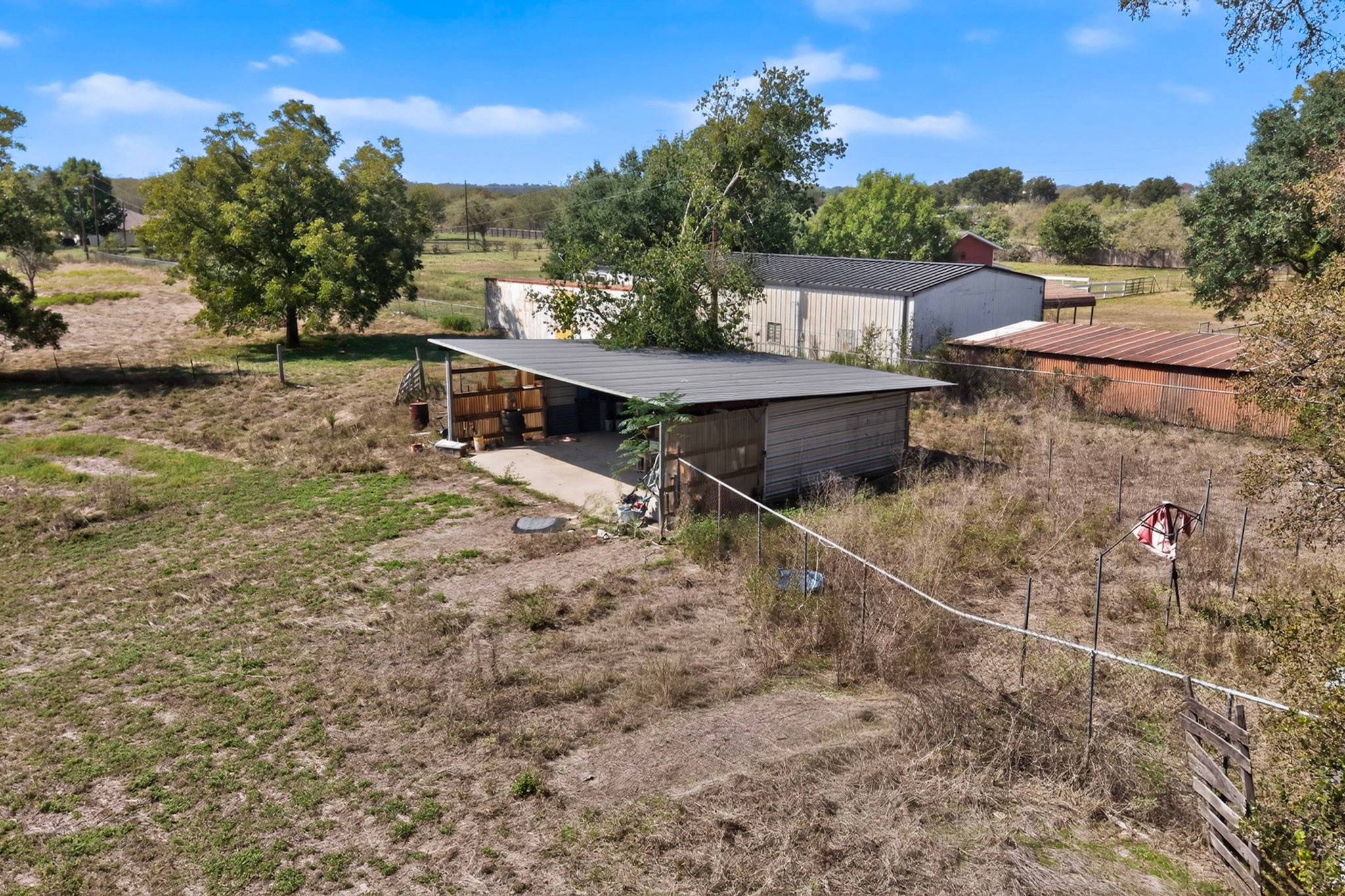 main property photo 19