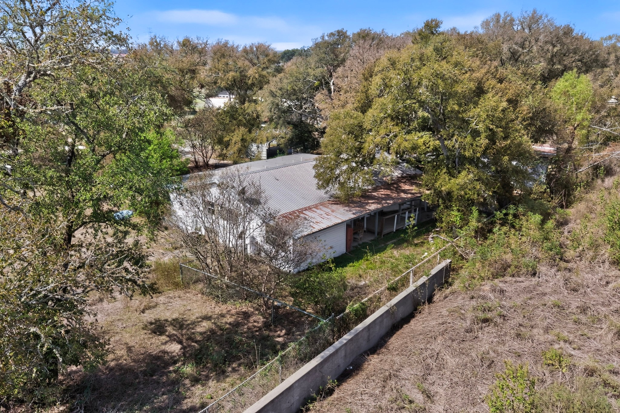 main property photo 20