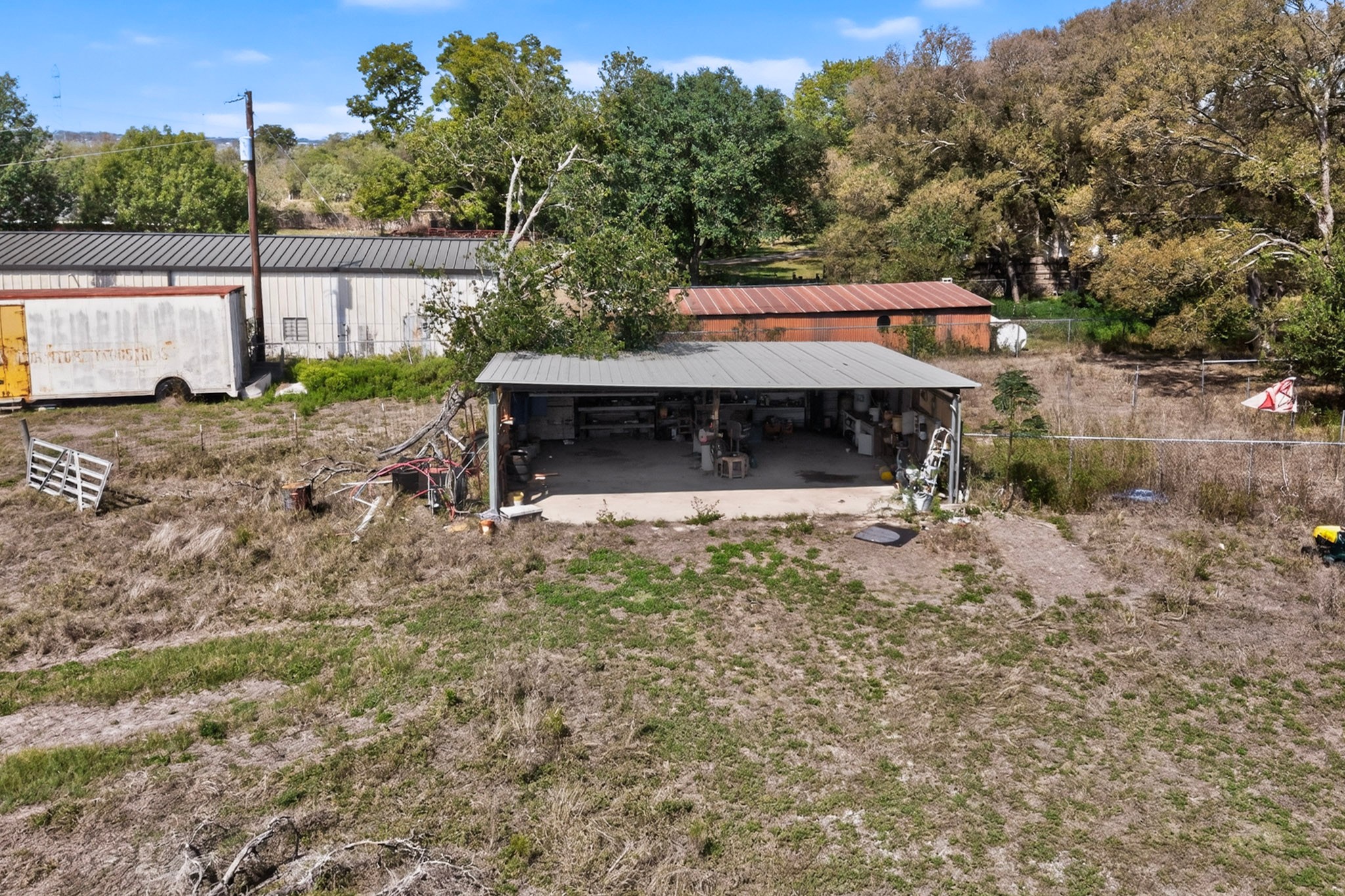 main property photo 22