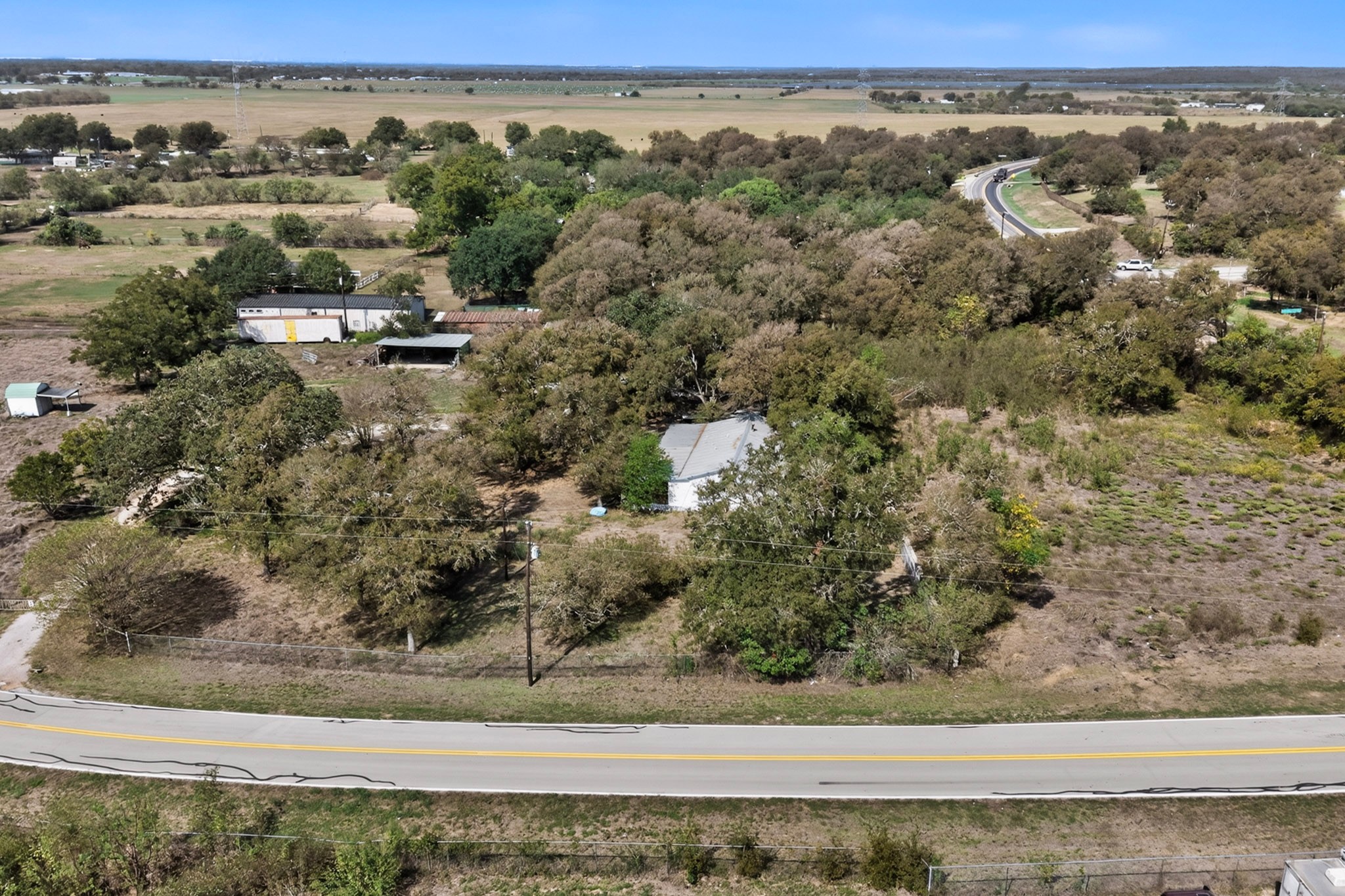 main property photo 31