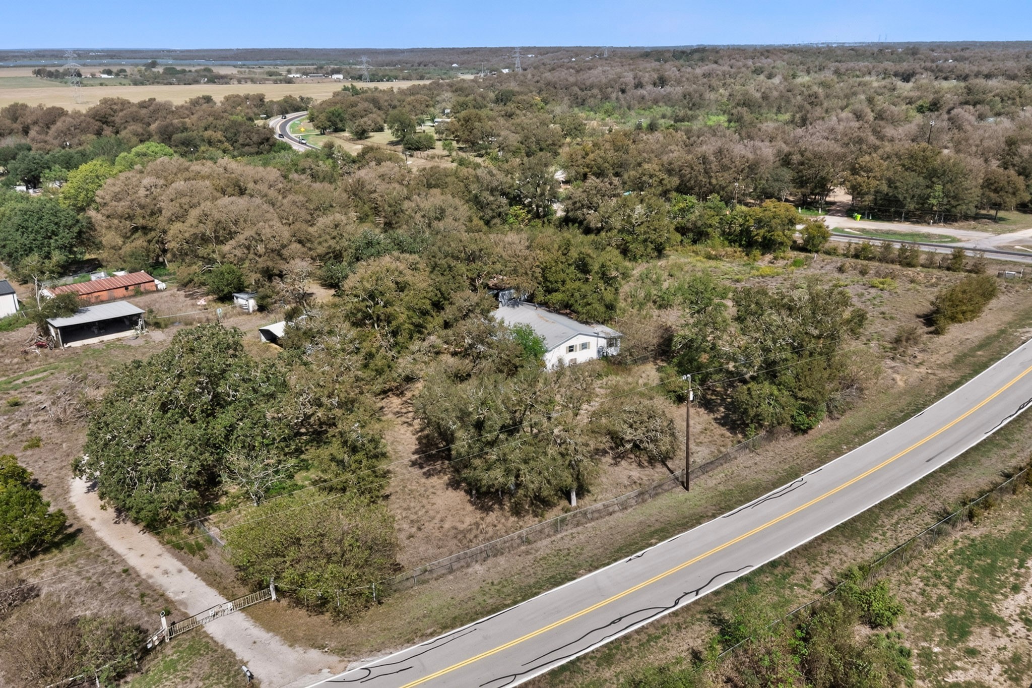 main property photo 32