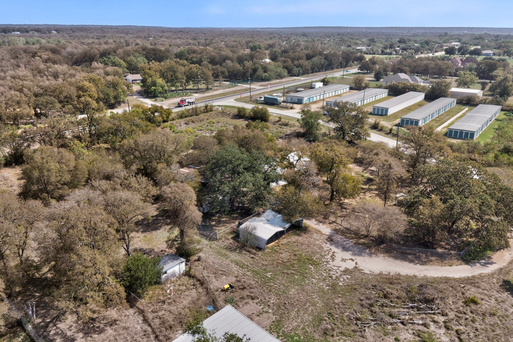 main property photo 33