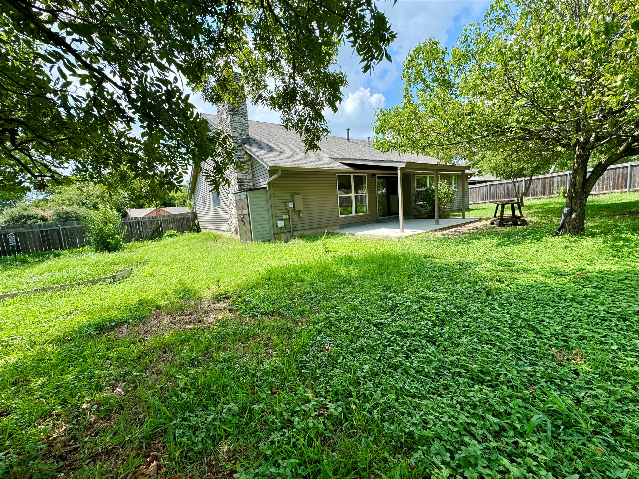 main property photo 19