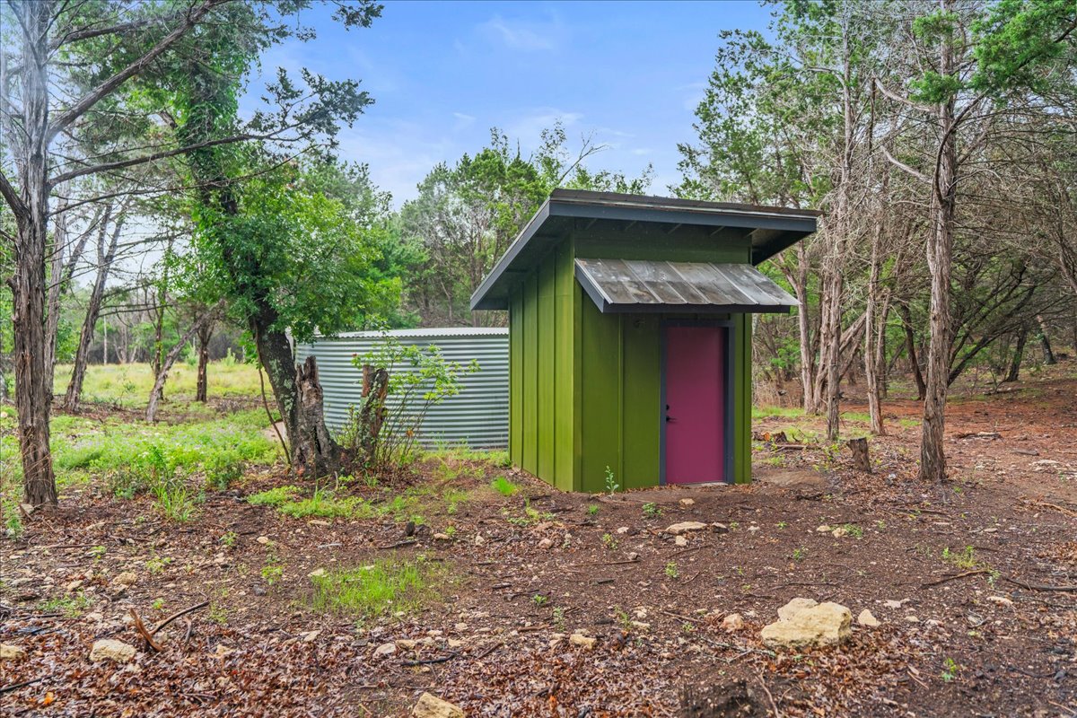 main property photo 34