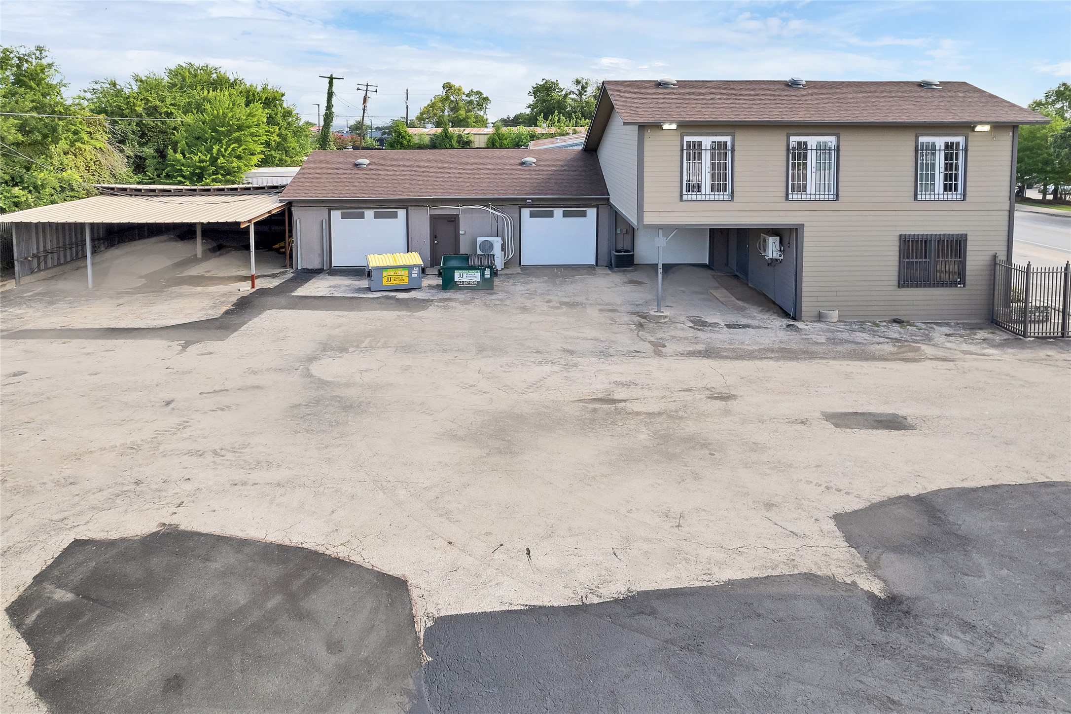 main property photo 2