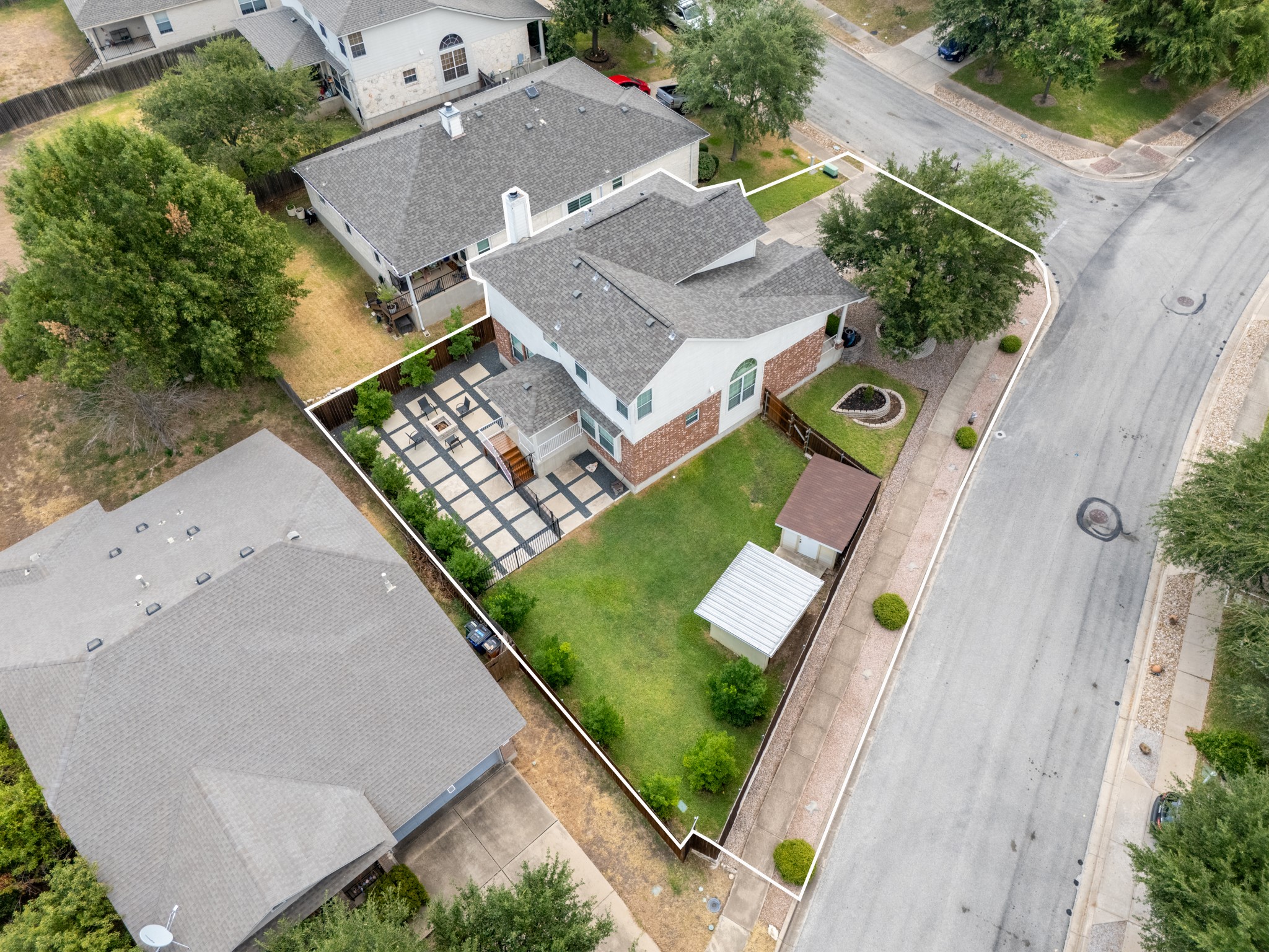 main property photo 3