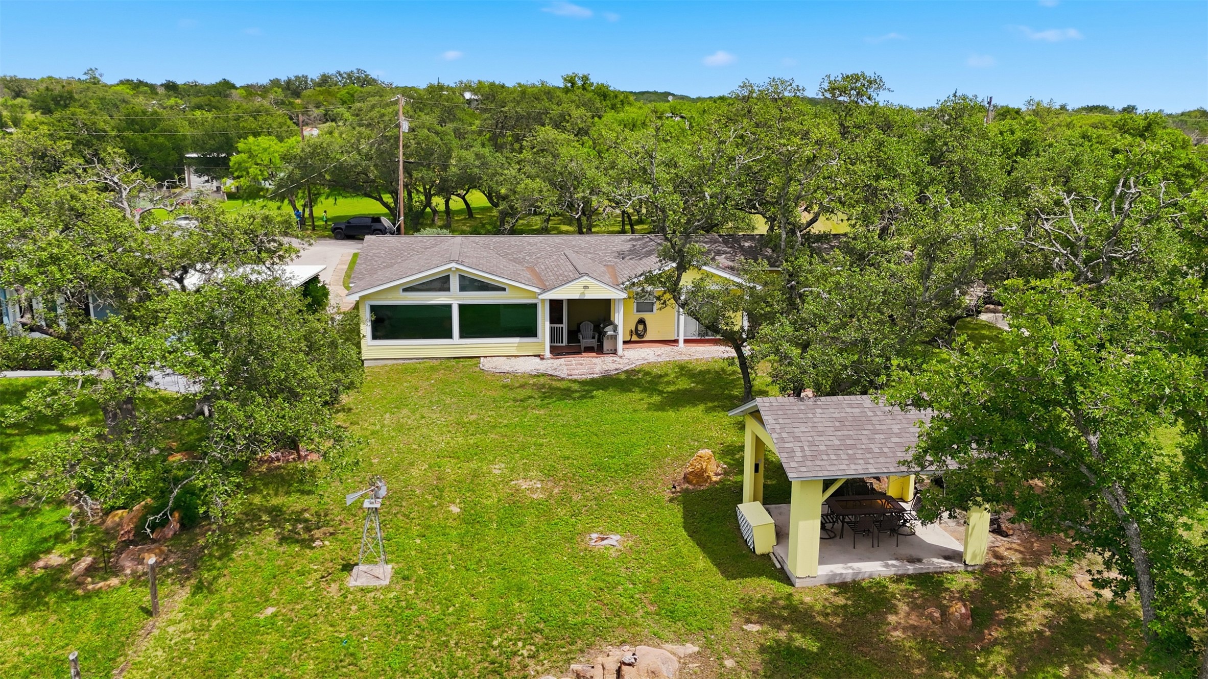 main property photo 22