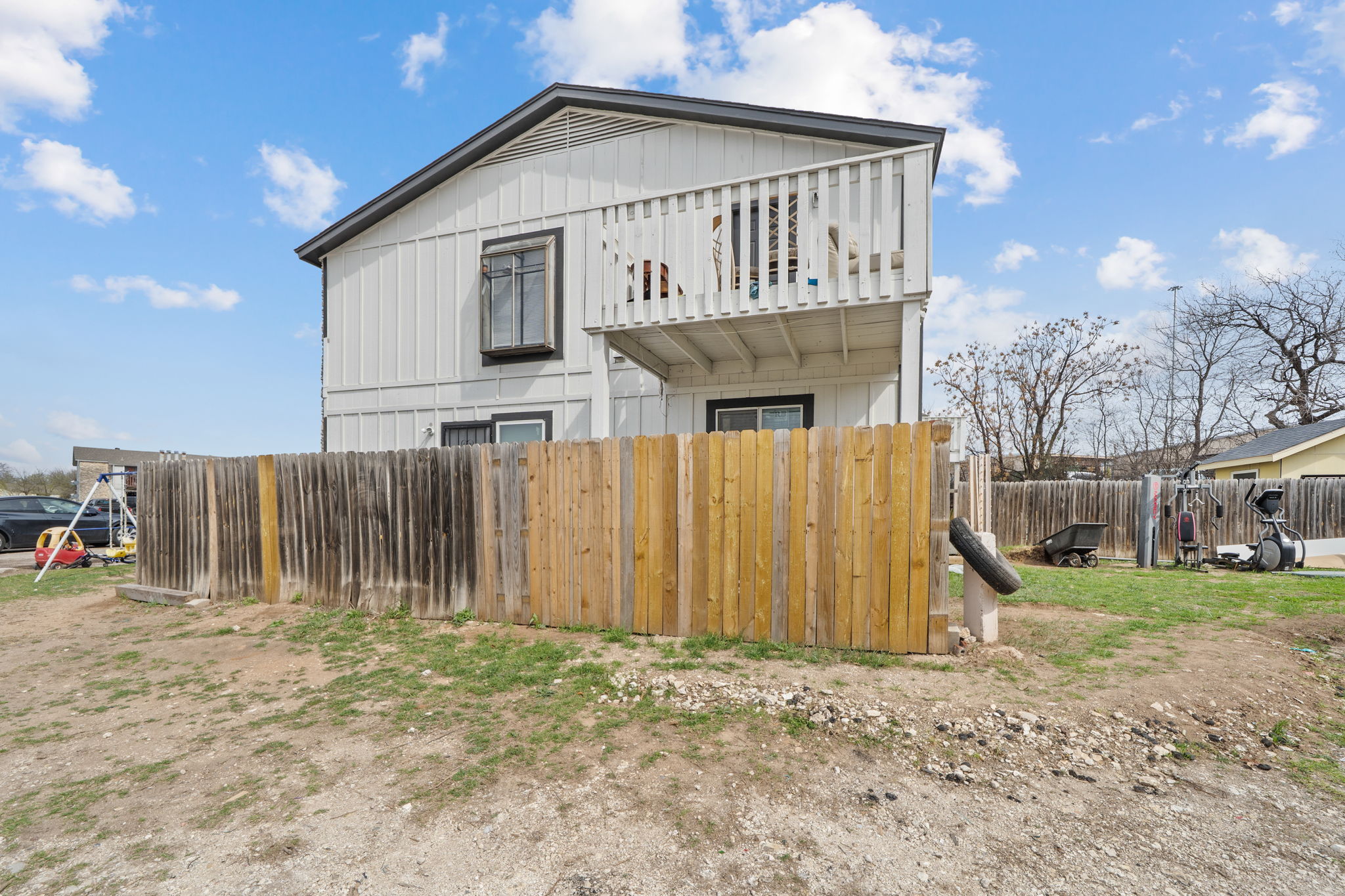 main property photo 11