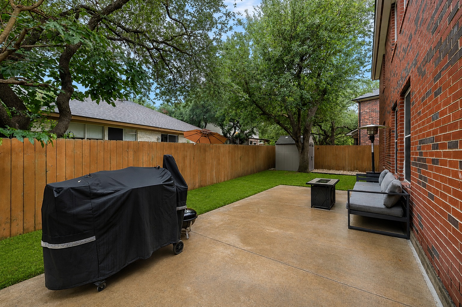 main property photo 32