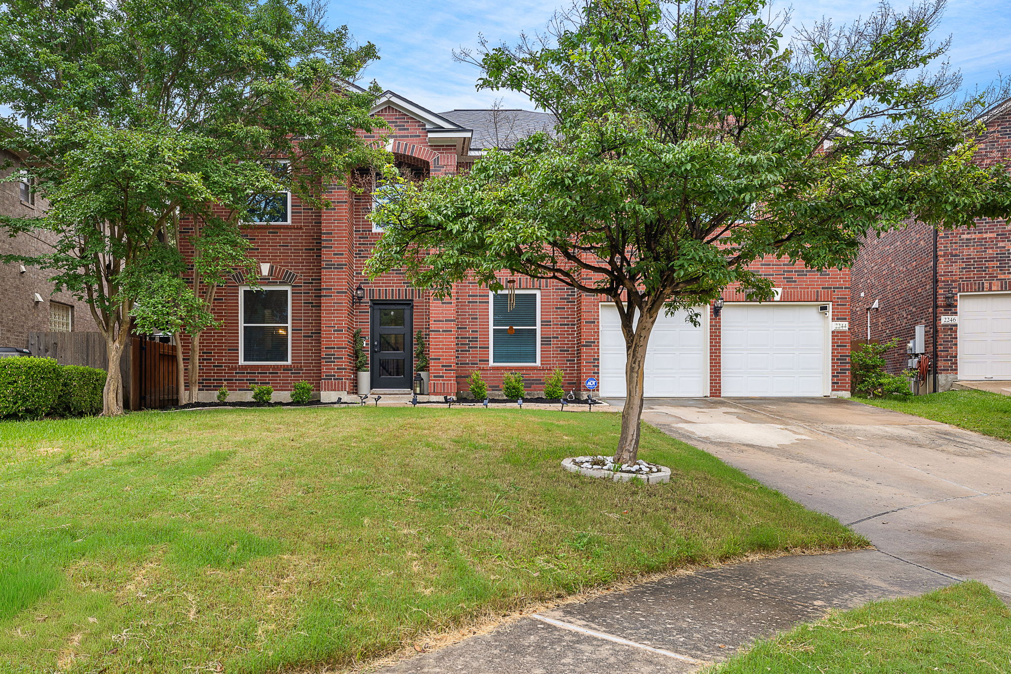 main property photo 33