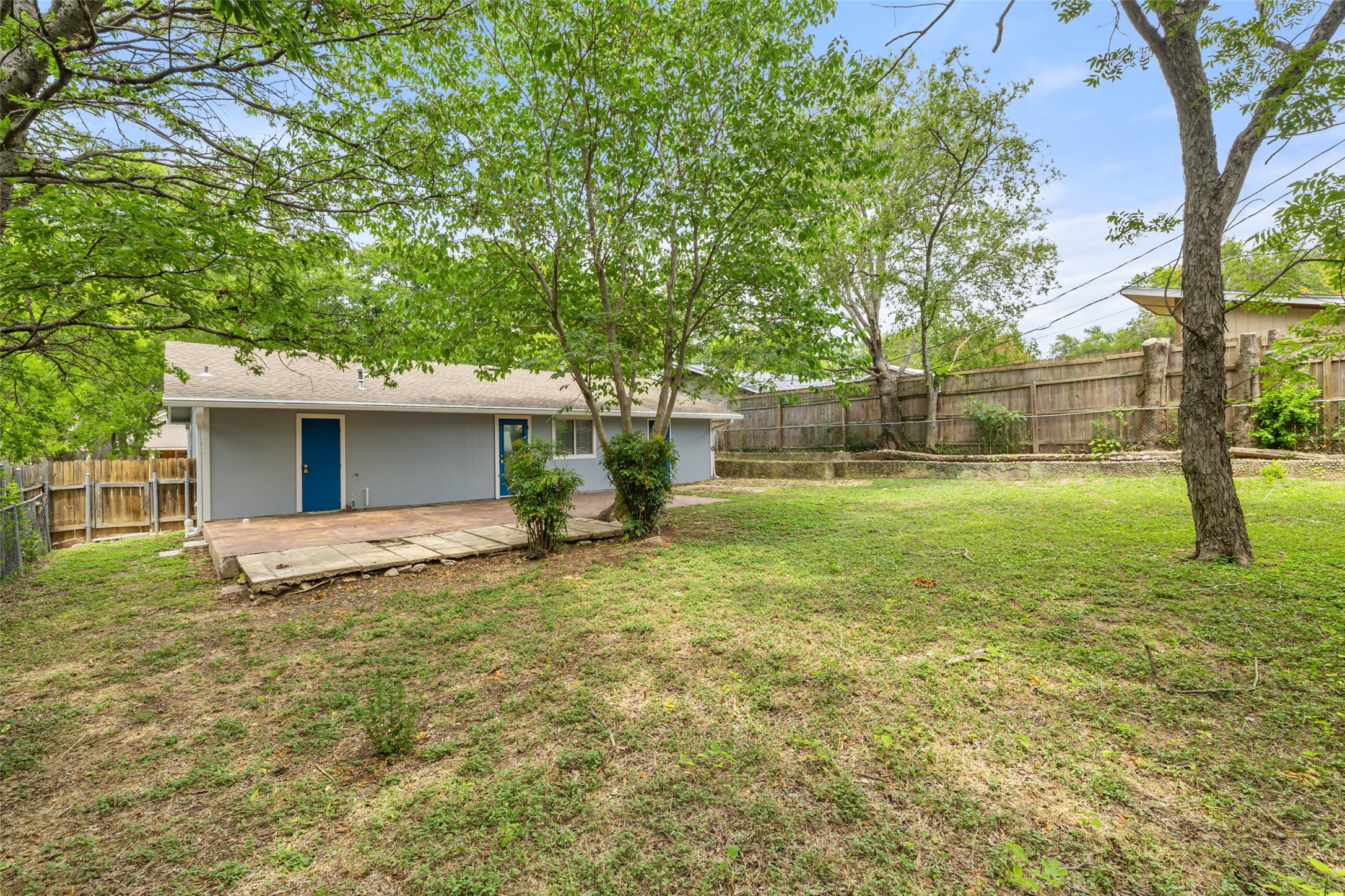 main property photo 29