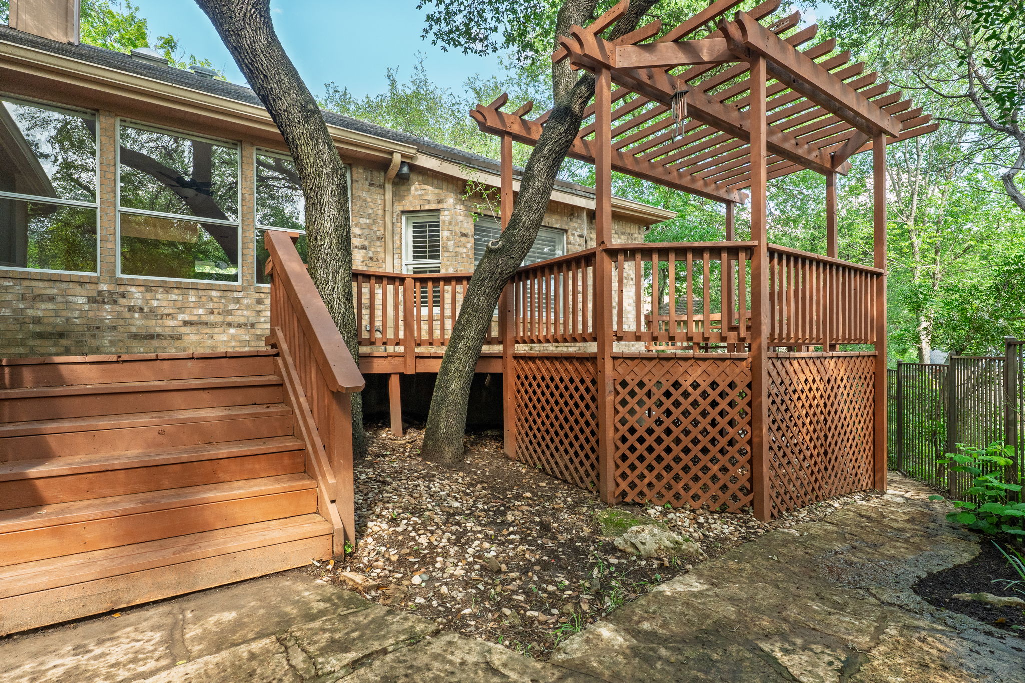 main property photo 36