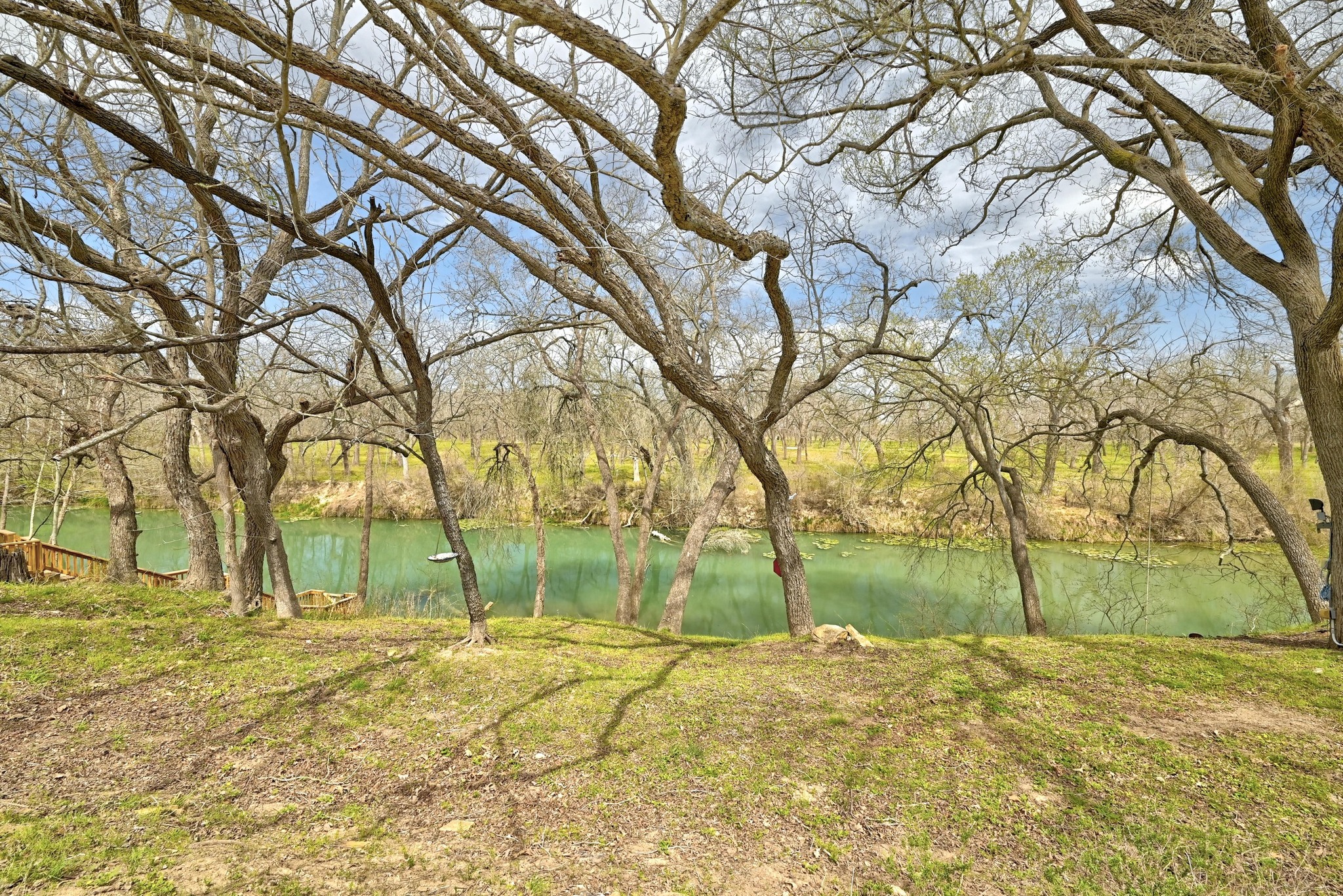 main property photo 31