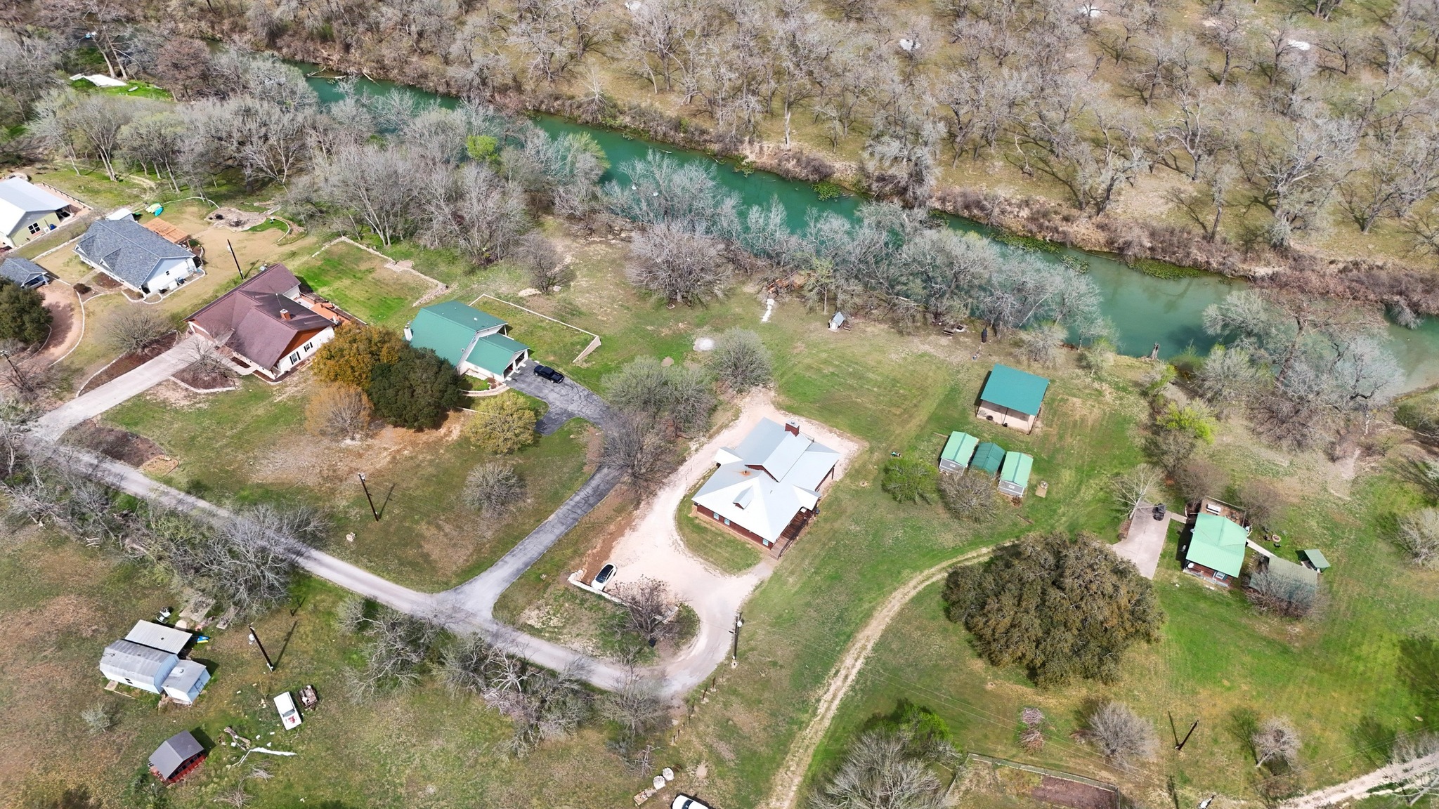 main property photo 35