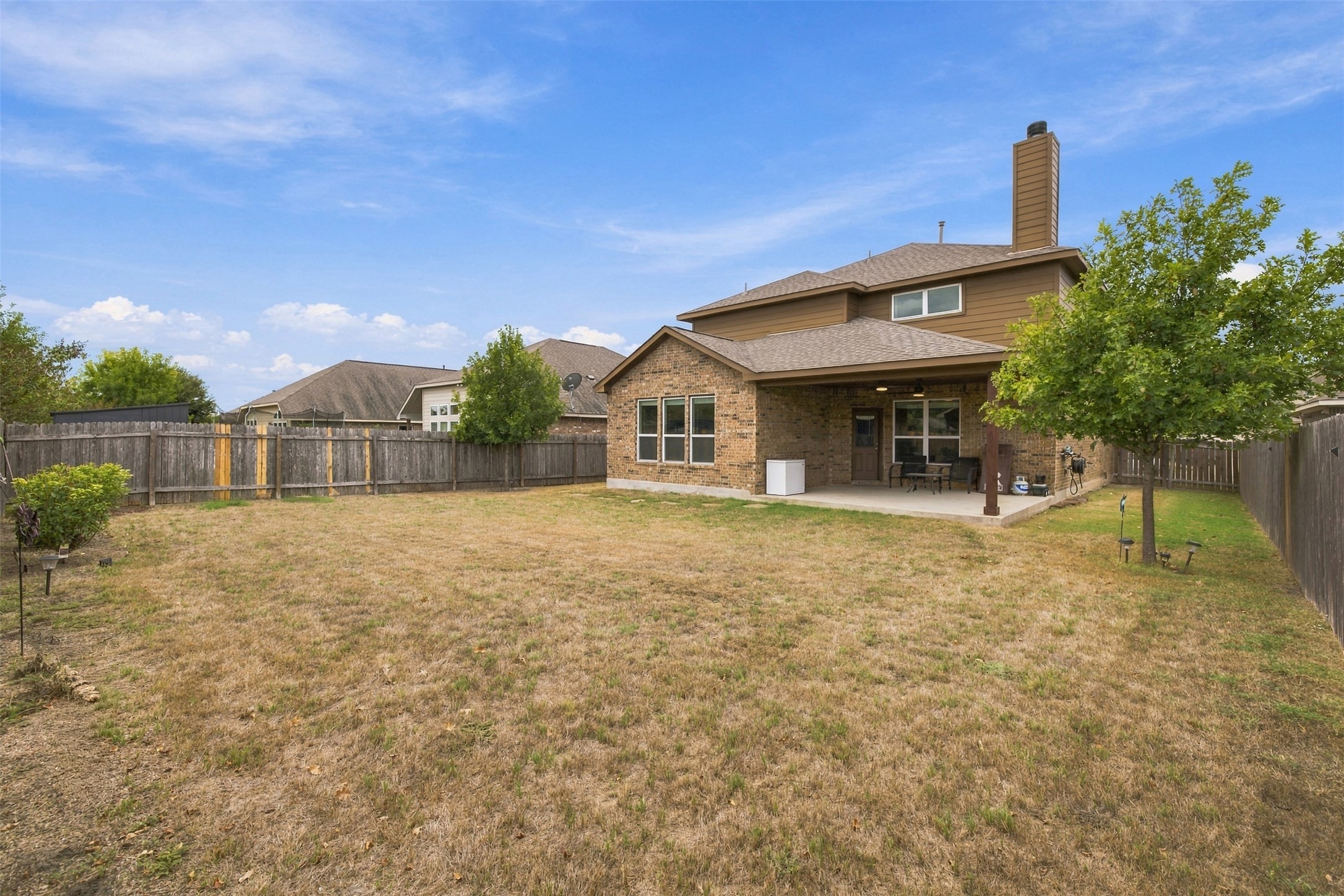 main property photo 24