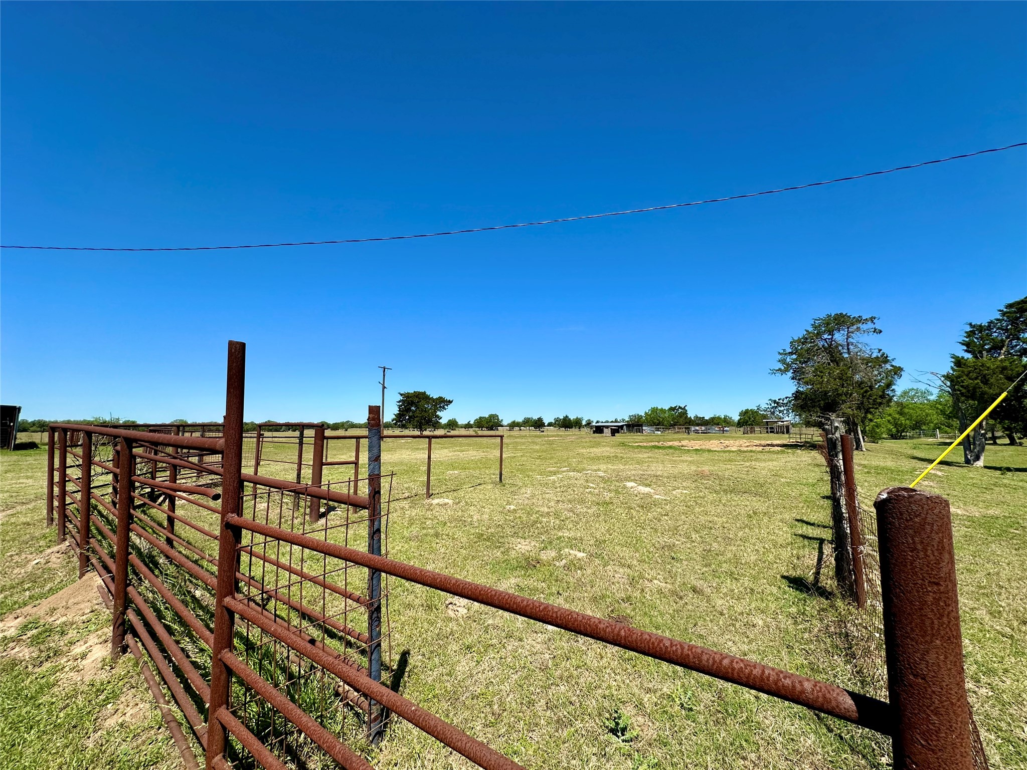 main property photo 11